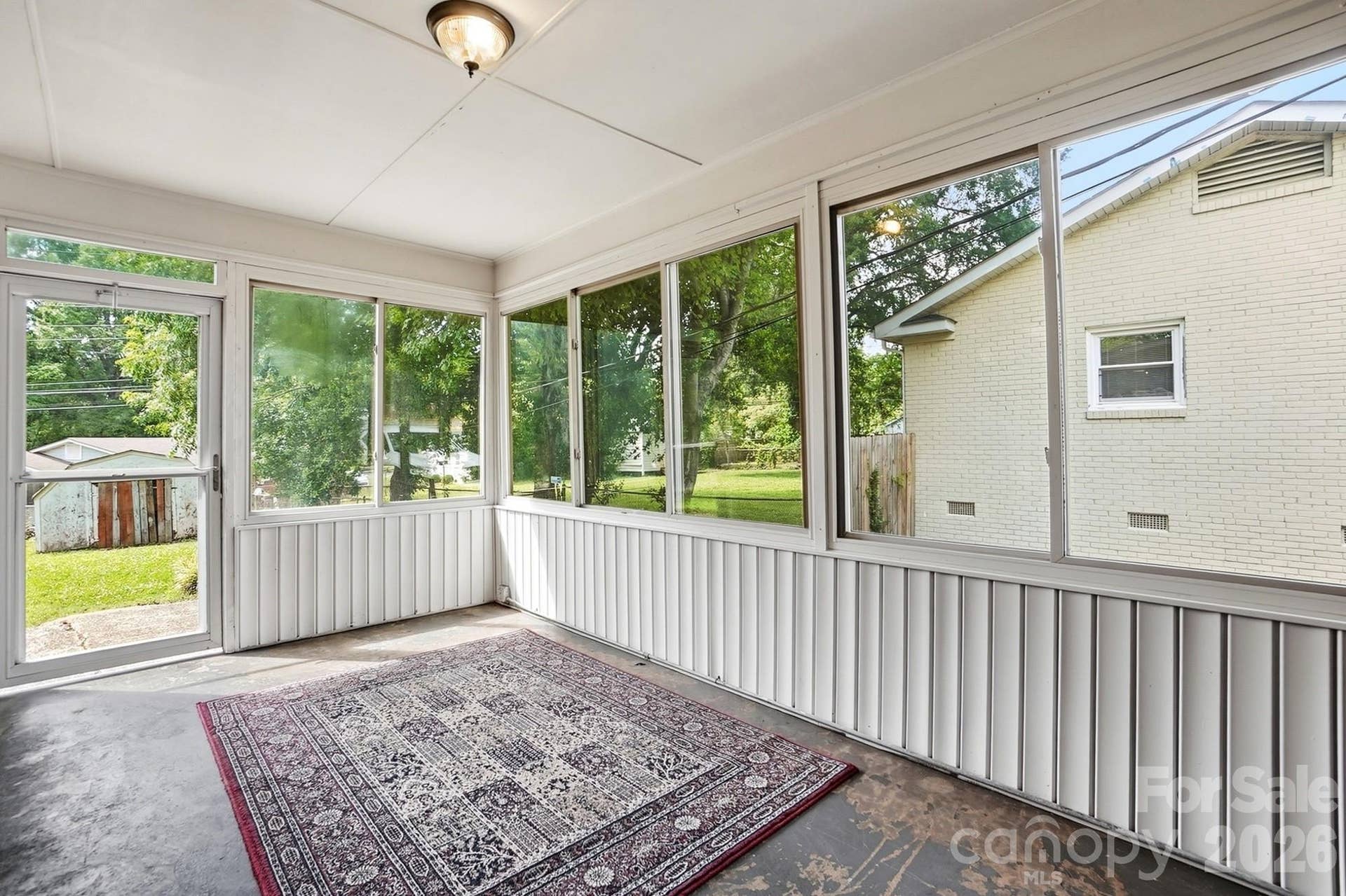 2032 Eastway Drive, Charlotte, NC 28205 2032 Eastway Drive, Charlotte, NC 28205