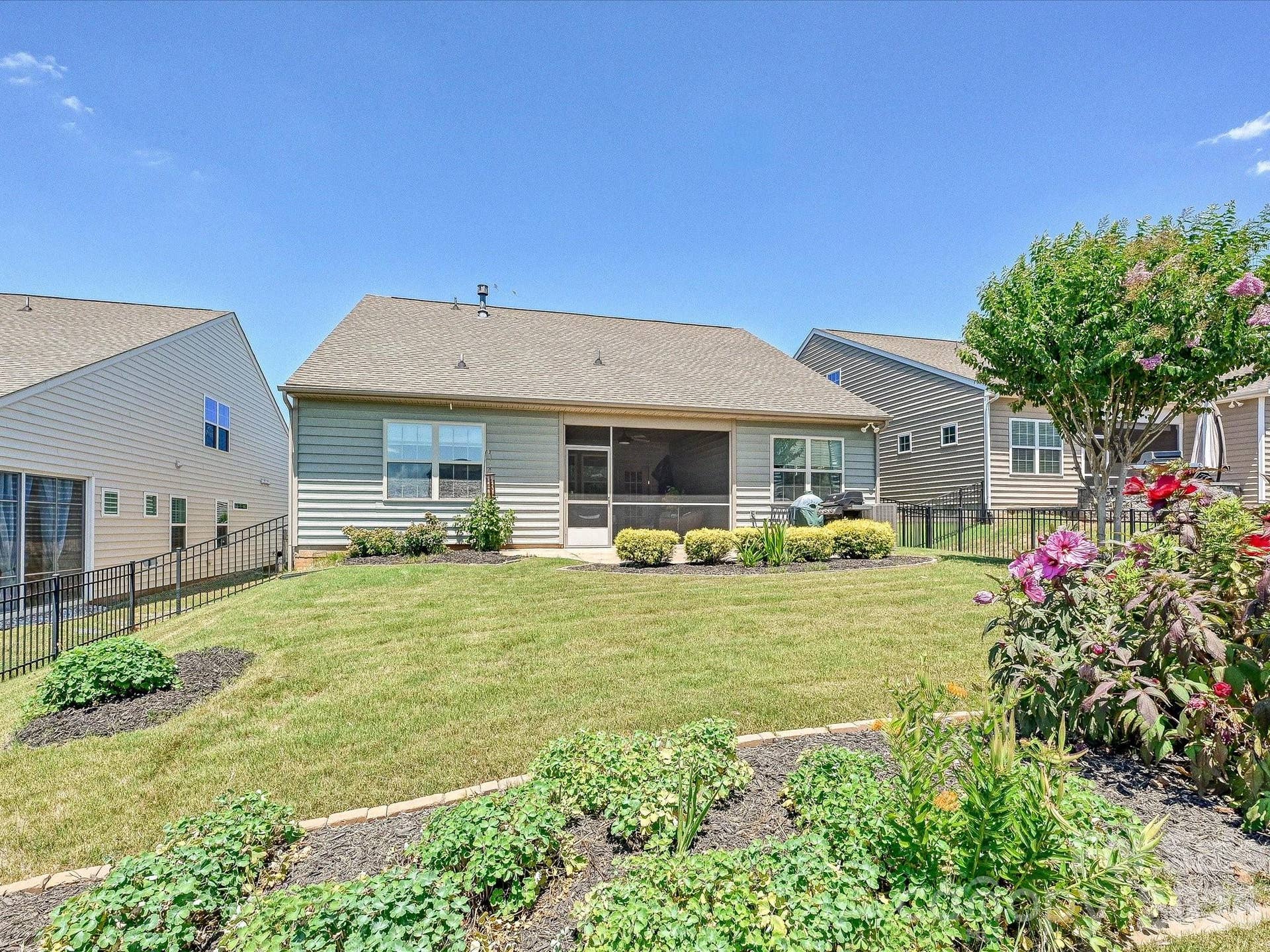 Expansive rear yard