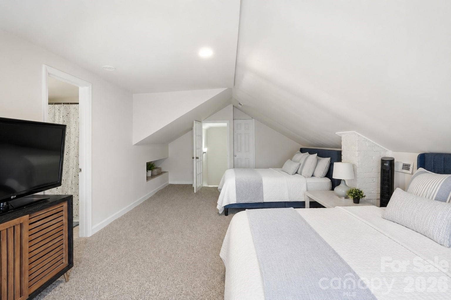 209 Grandin Road, Charlotte, NC 28208 209 Grandin Road, Charlotte, NC 28208