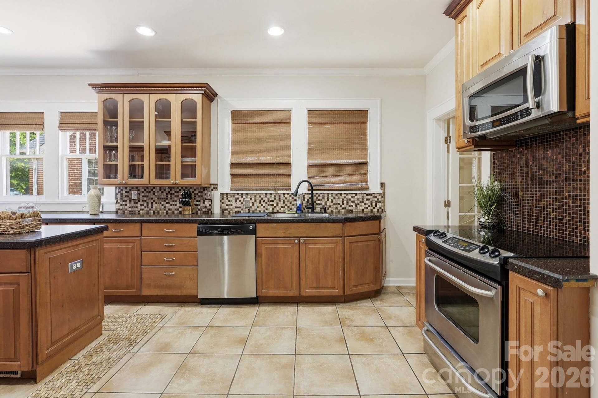 209 Grandin Road, Charlotte, NC 28208 209 Grandin Road, Charlotte, NC 28208