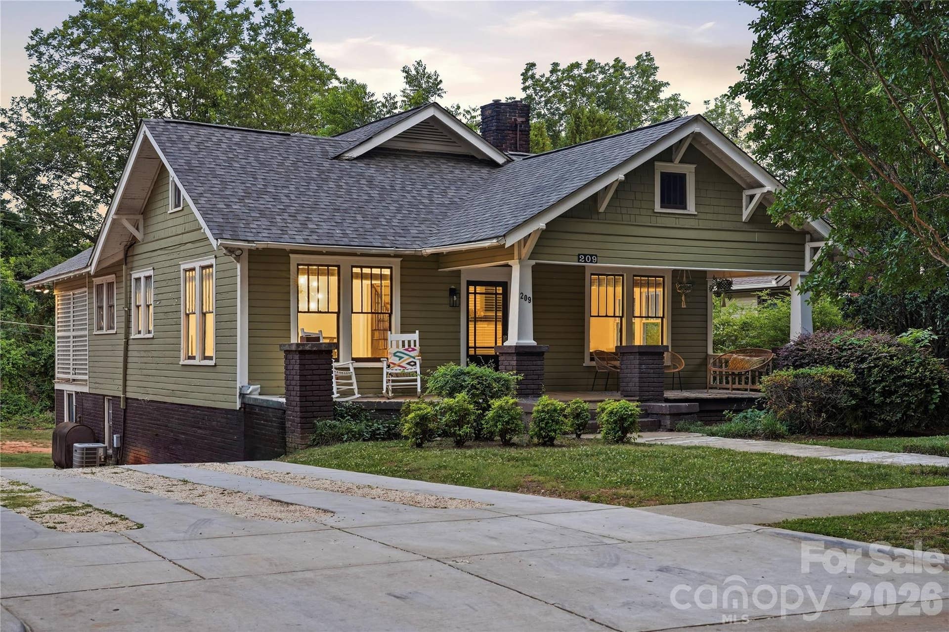 209 Grandin Road, Charlotte, NC 28208 209 Grandin Road, Charlotte, NC 28208