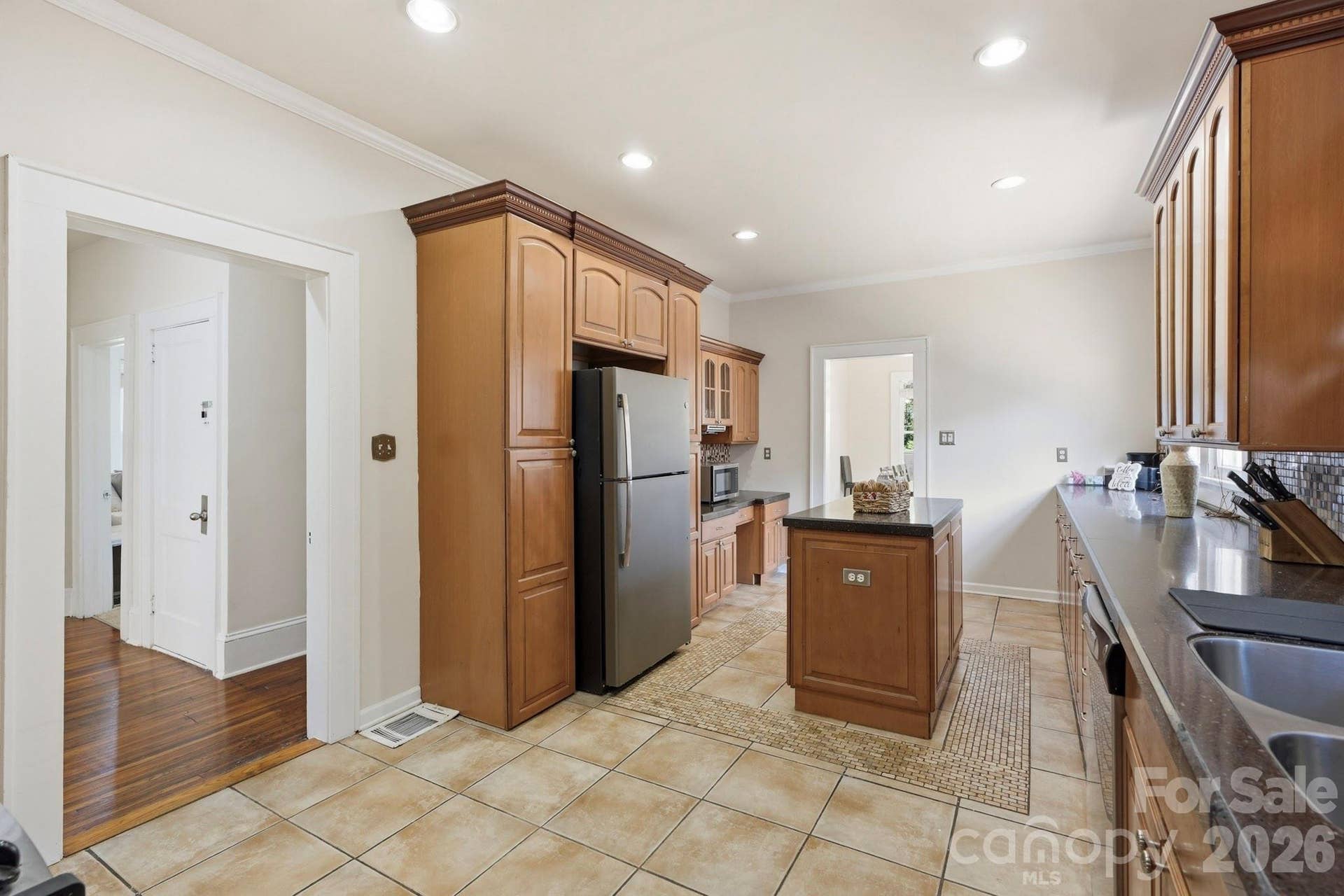 209 Grandin Road, Charlotte, NC 28208 209 Grandin Road, Charlotte, NC 28208
