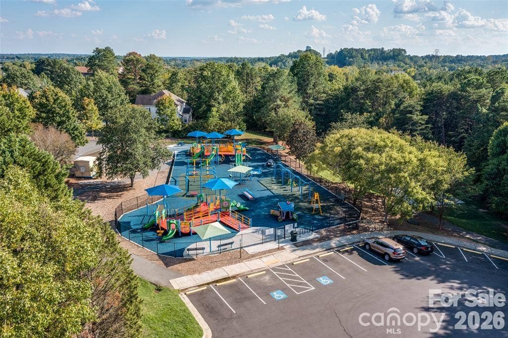 7038 Chelsea Day Lane, Tega Cay, SC 29708 Numerous Playgrounds