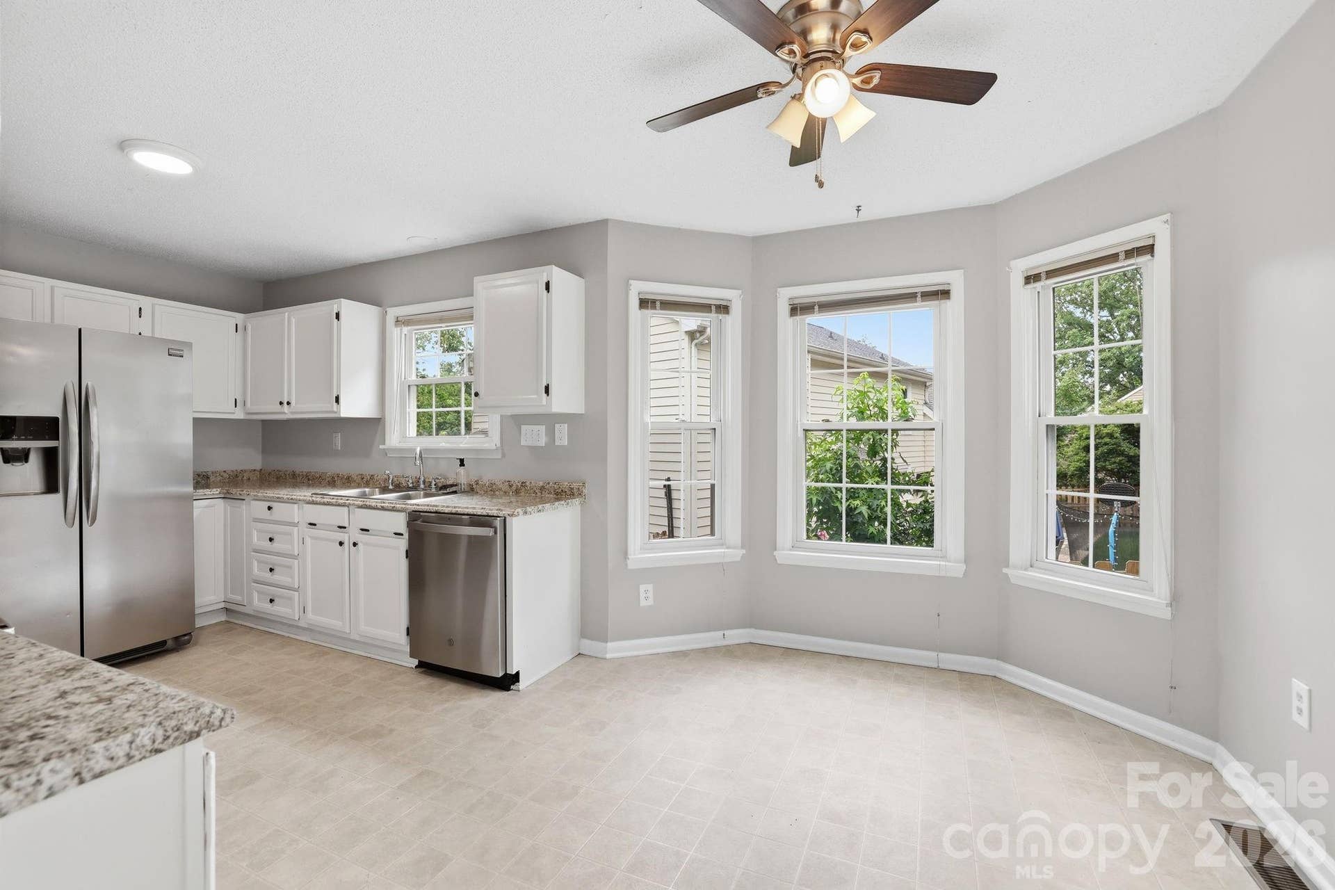 7038 Chelsea Day Lane, Tega Cay, SC 29708 Breakfast Area in Kitchen