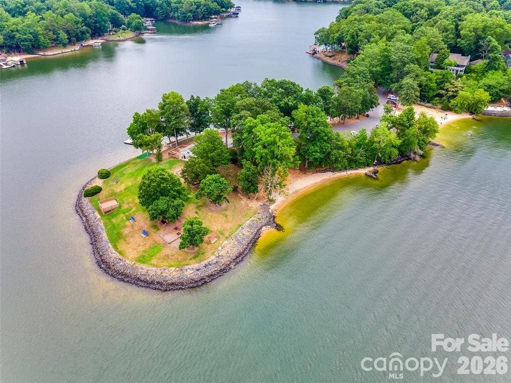 7038 Chelsea Day Lane, Tega Cay, SC 29708 Windjammer Park with Beach Access and Ski Team Events