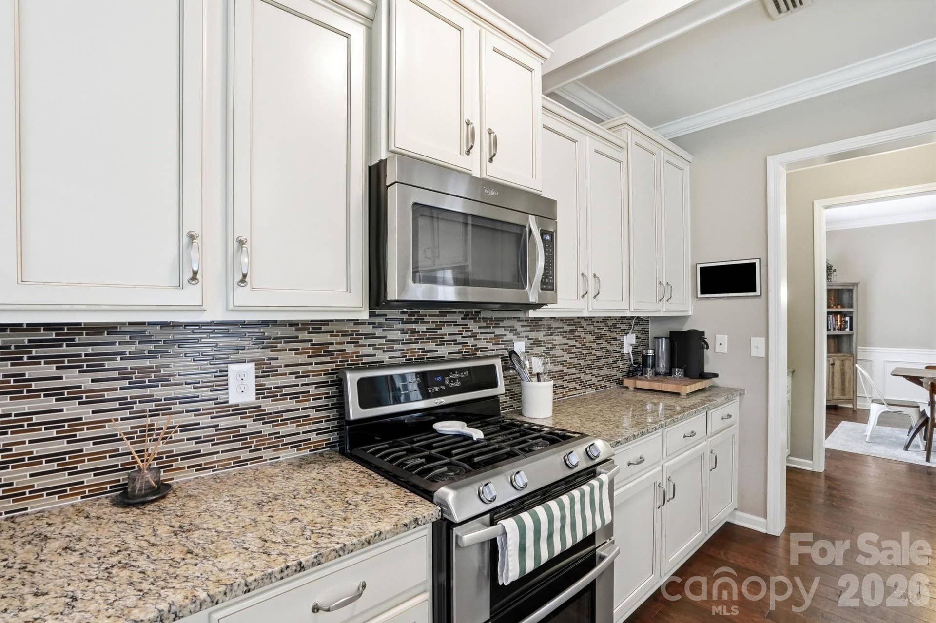 1198 Jasmine Drive, Fort Mill, SC 29707 Gas stove