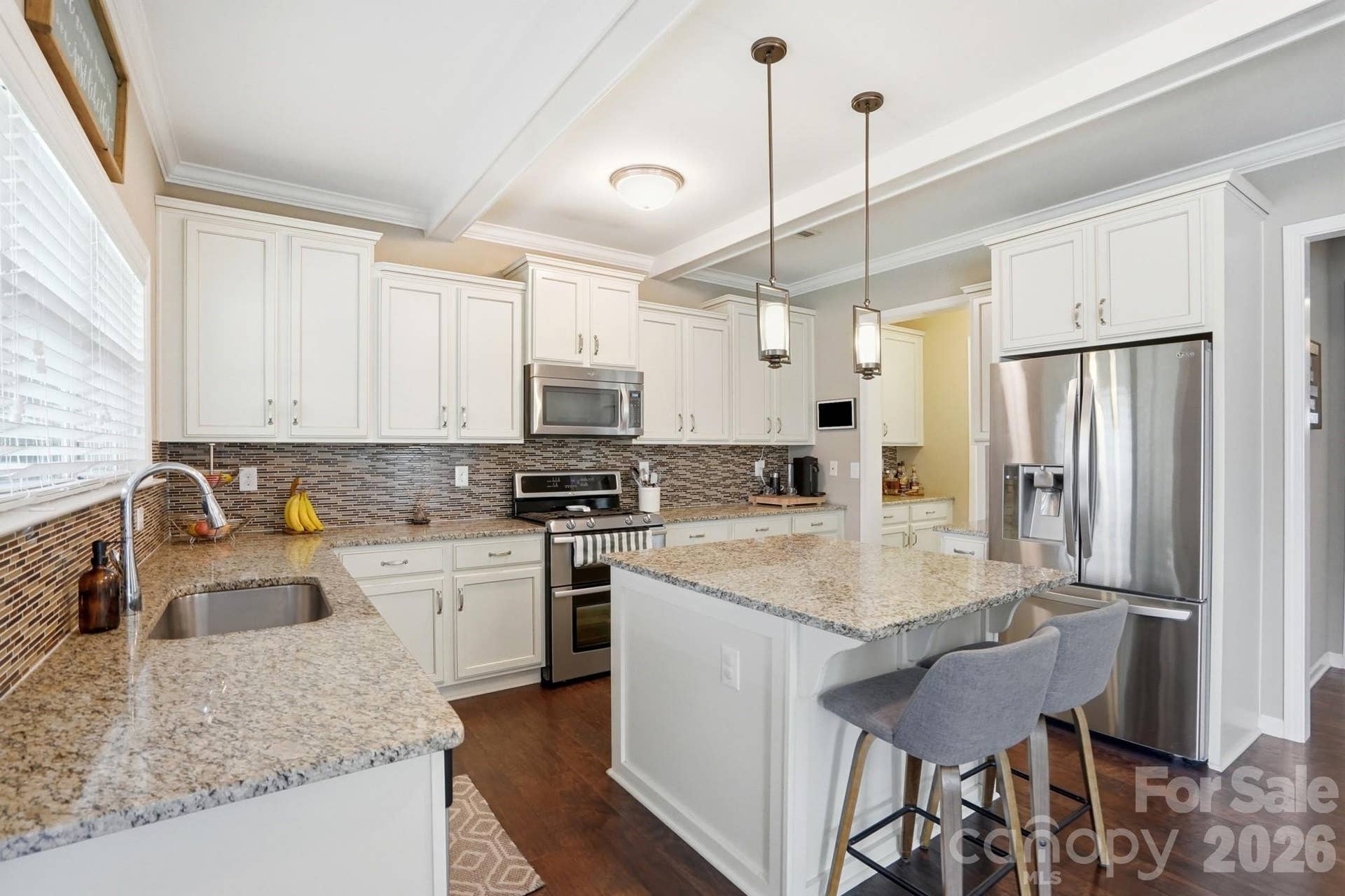 1198 Jasmine Drive, Fort Mill, SC 29707 Stainless steel appliances