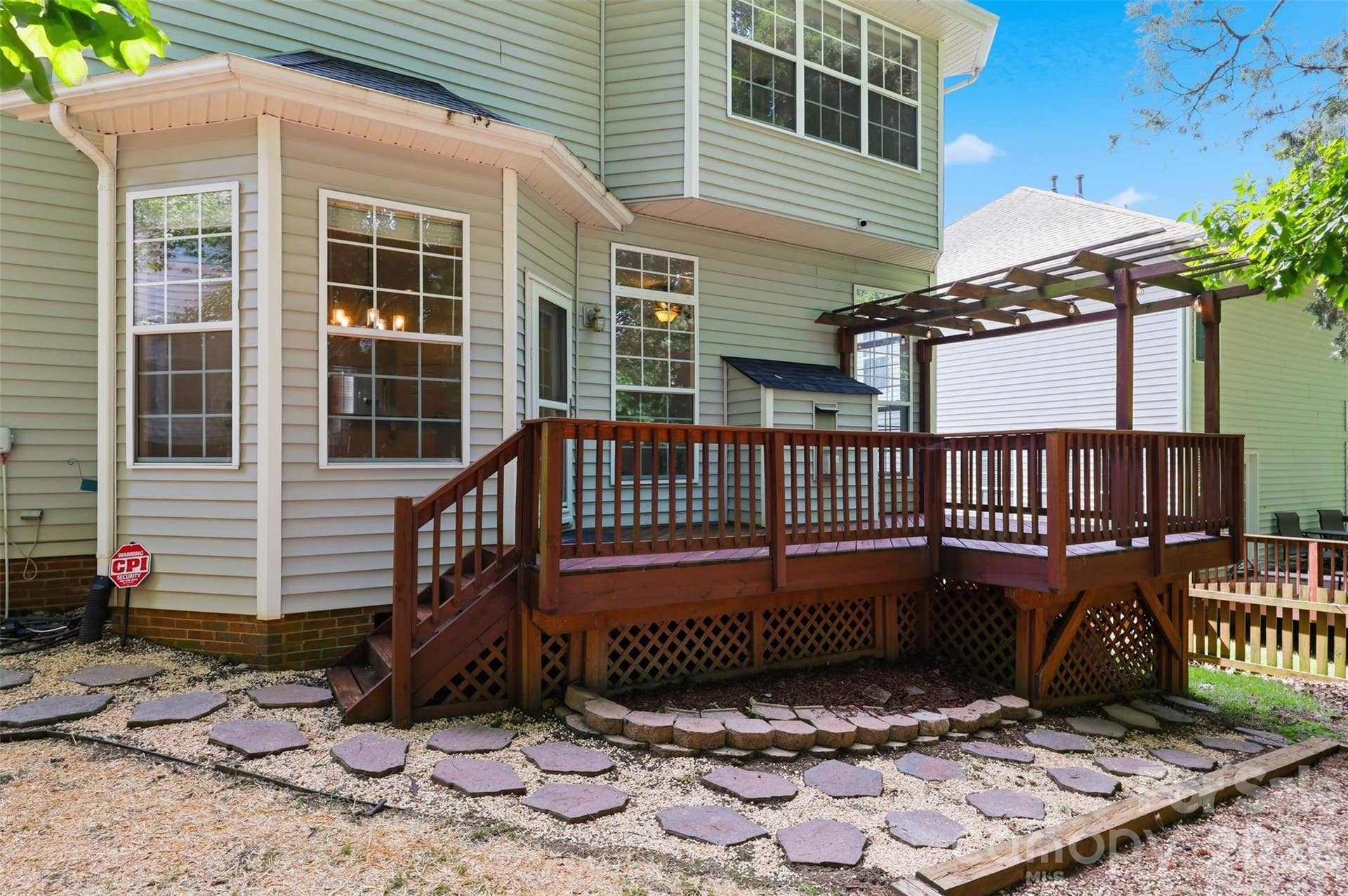 6832 Charter Hills Road, Charlotte, NC 28277 Spacious back deck for entertaining!