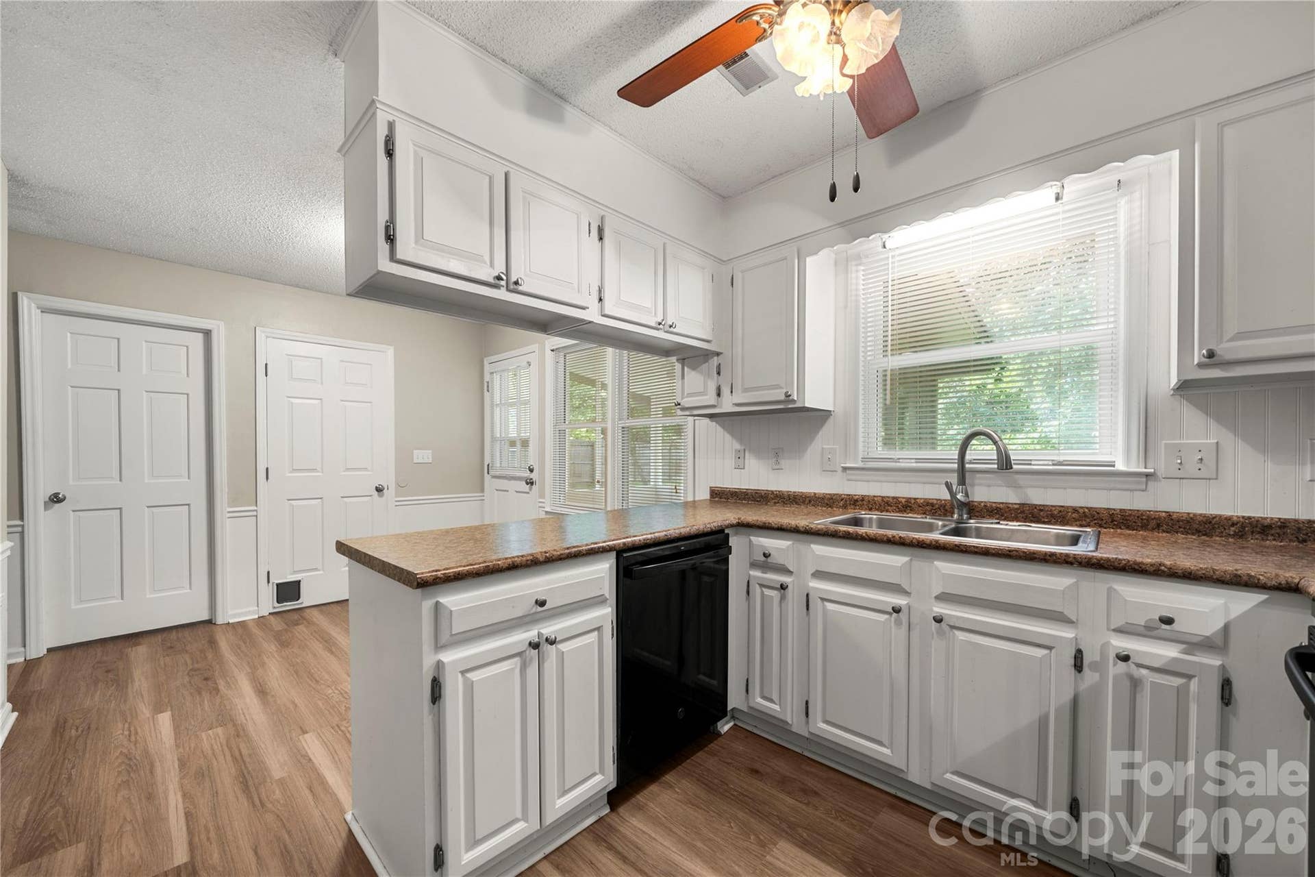 628 Bellows Lane, Charlotte, NC 28270
