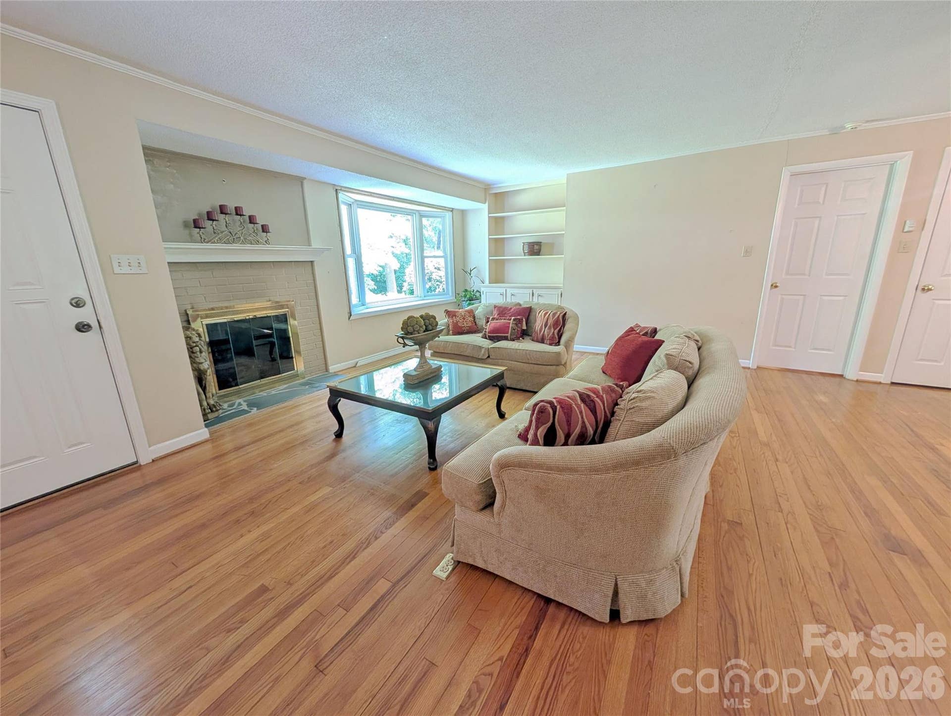 Living Room with gas fireplace