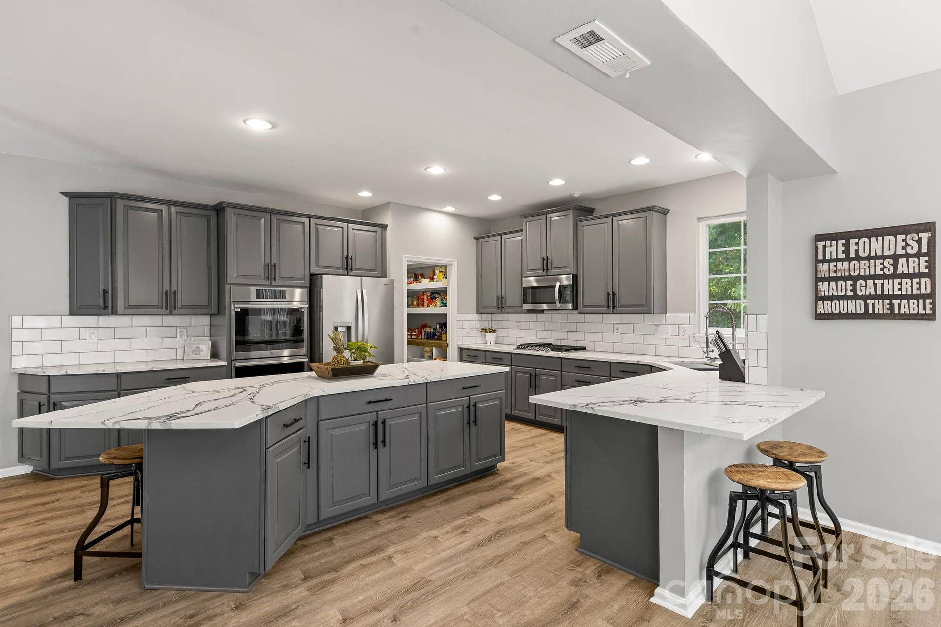 1840 Sapona Court, Denver, NC 28037 1840 Sapona Court, Denver, NC 28037