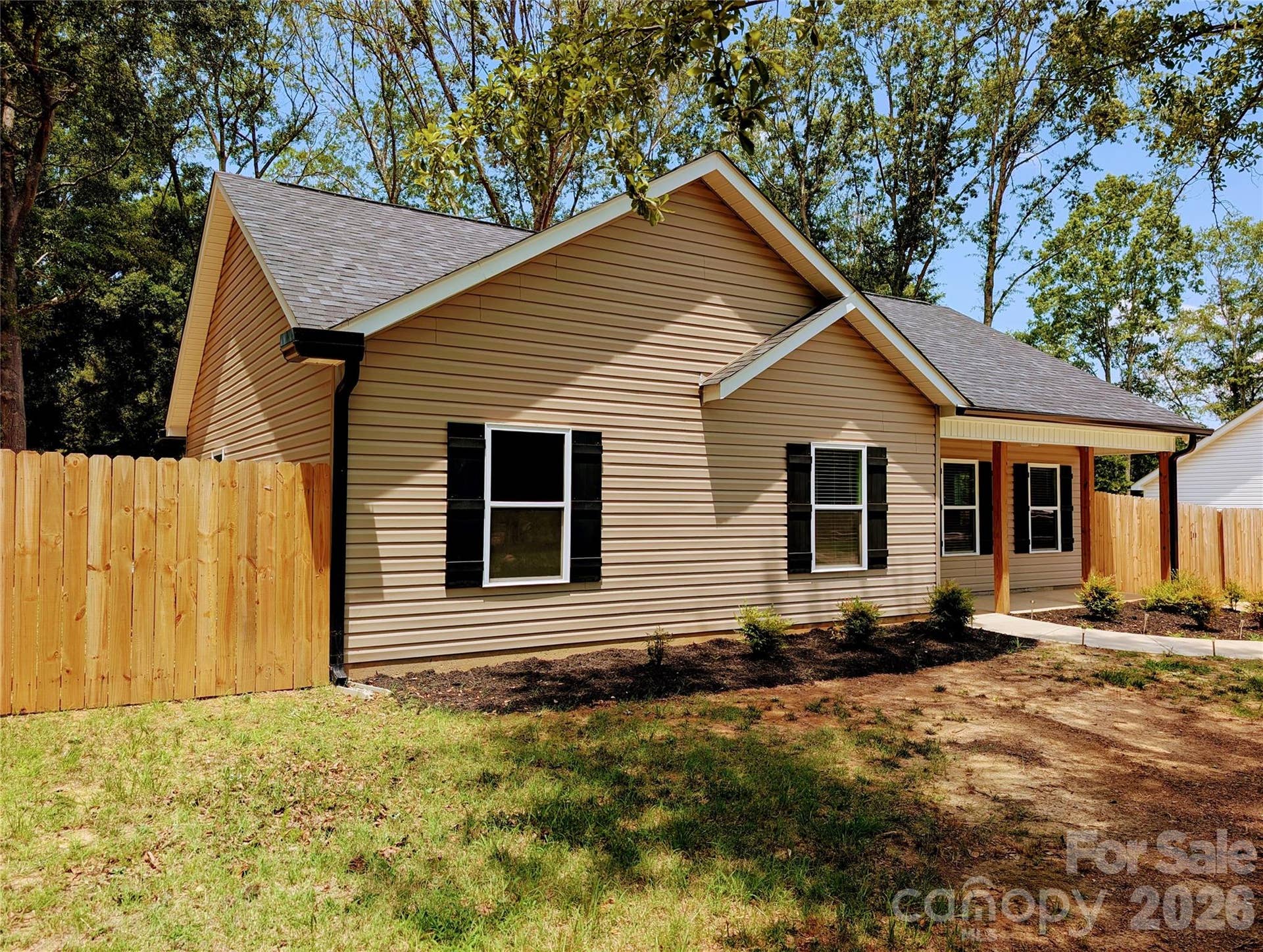 711 Guinn Street, Clover, SC 29710 711 Guinn Street, Clover, SC 29710