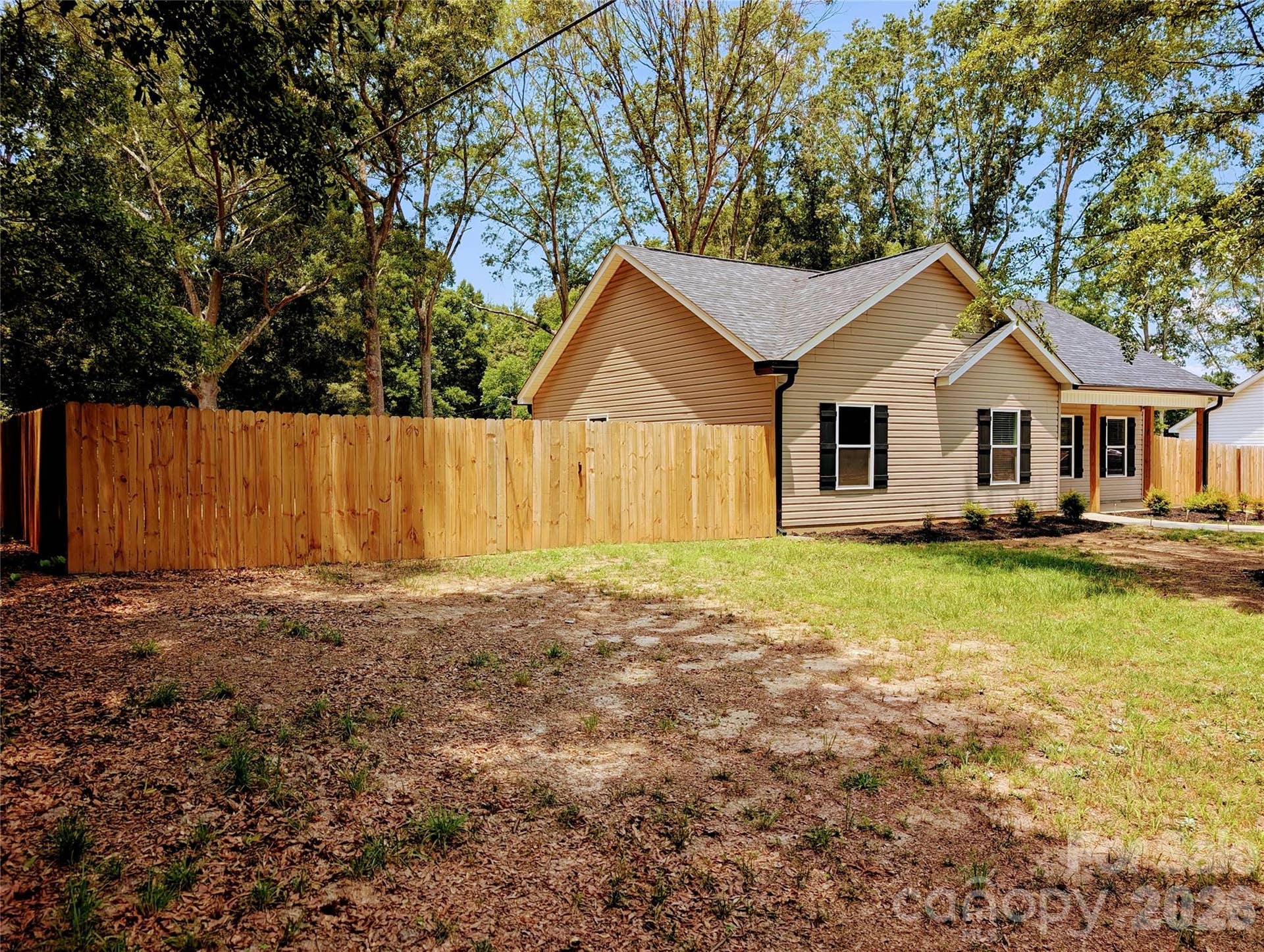711 Guinn Street, Clover, SC 29710 711 Guinn Street, Clover, SC 29710