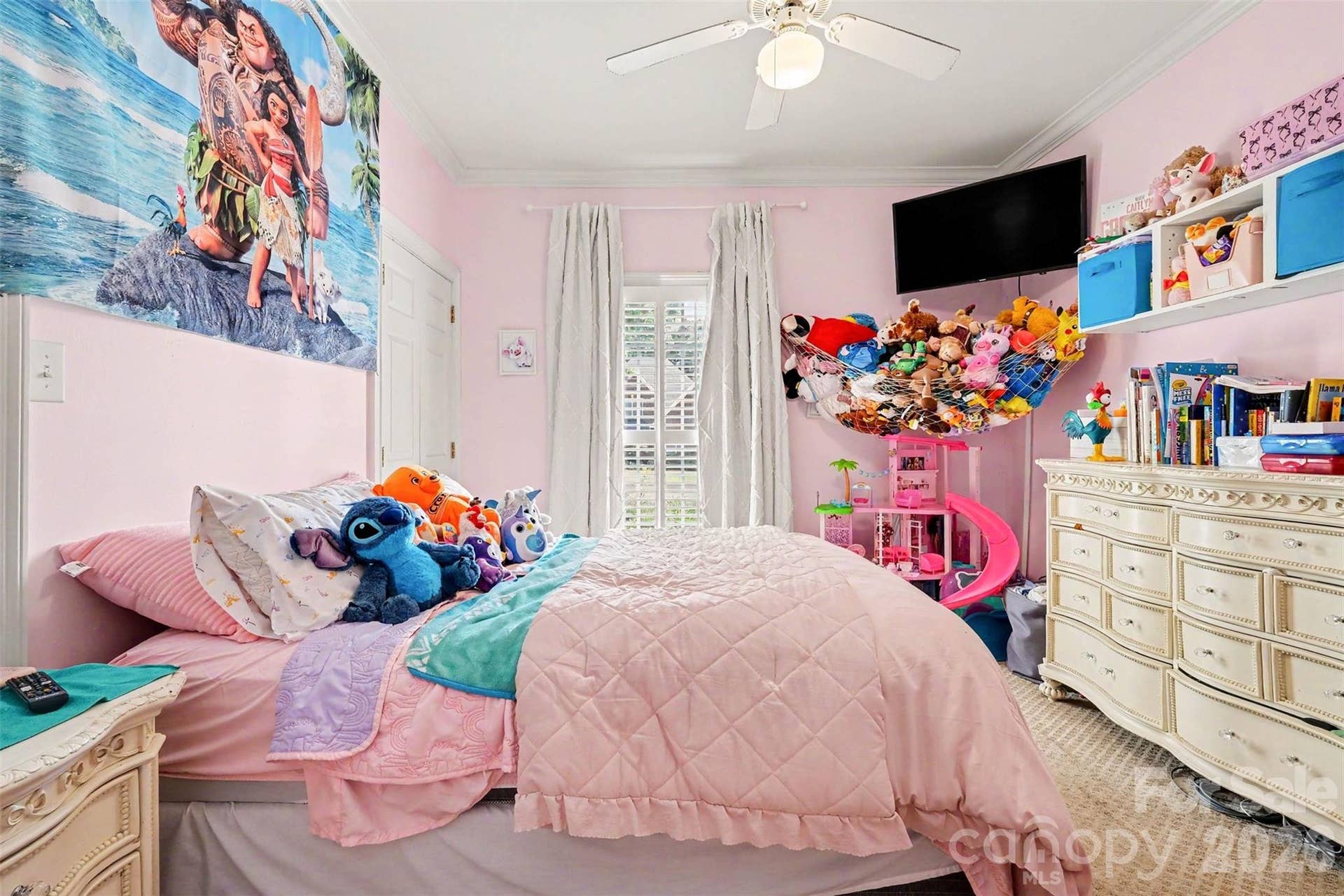 Spare Bedroom 1- on main floor