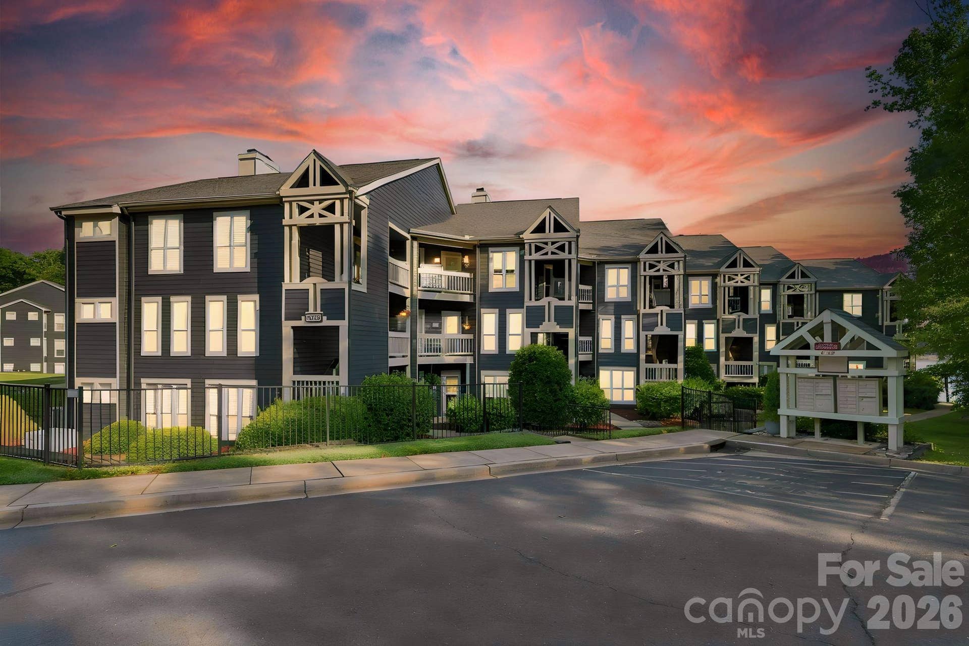 2135 Regatta Lane, #303, Denver, NC 28037 Hide A Way Complex Virtual Sunset
