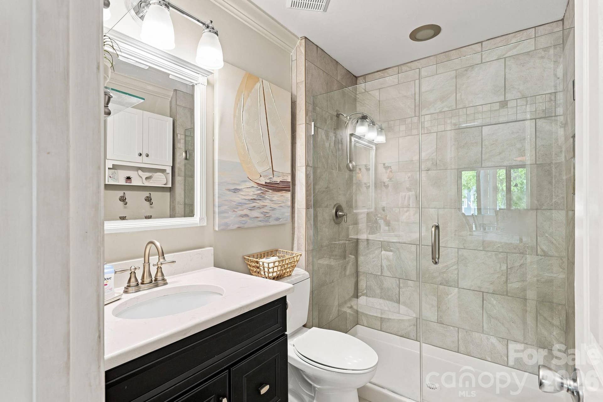 2135 Regatta Lane, #303, Denver, NC 28037 Remodeled Bathroom