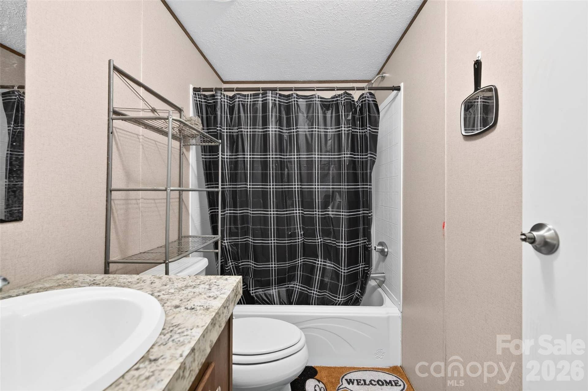 2nd Bathroom