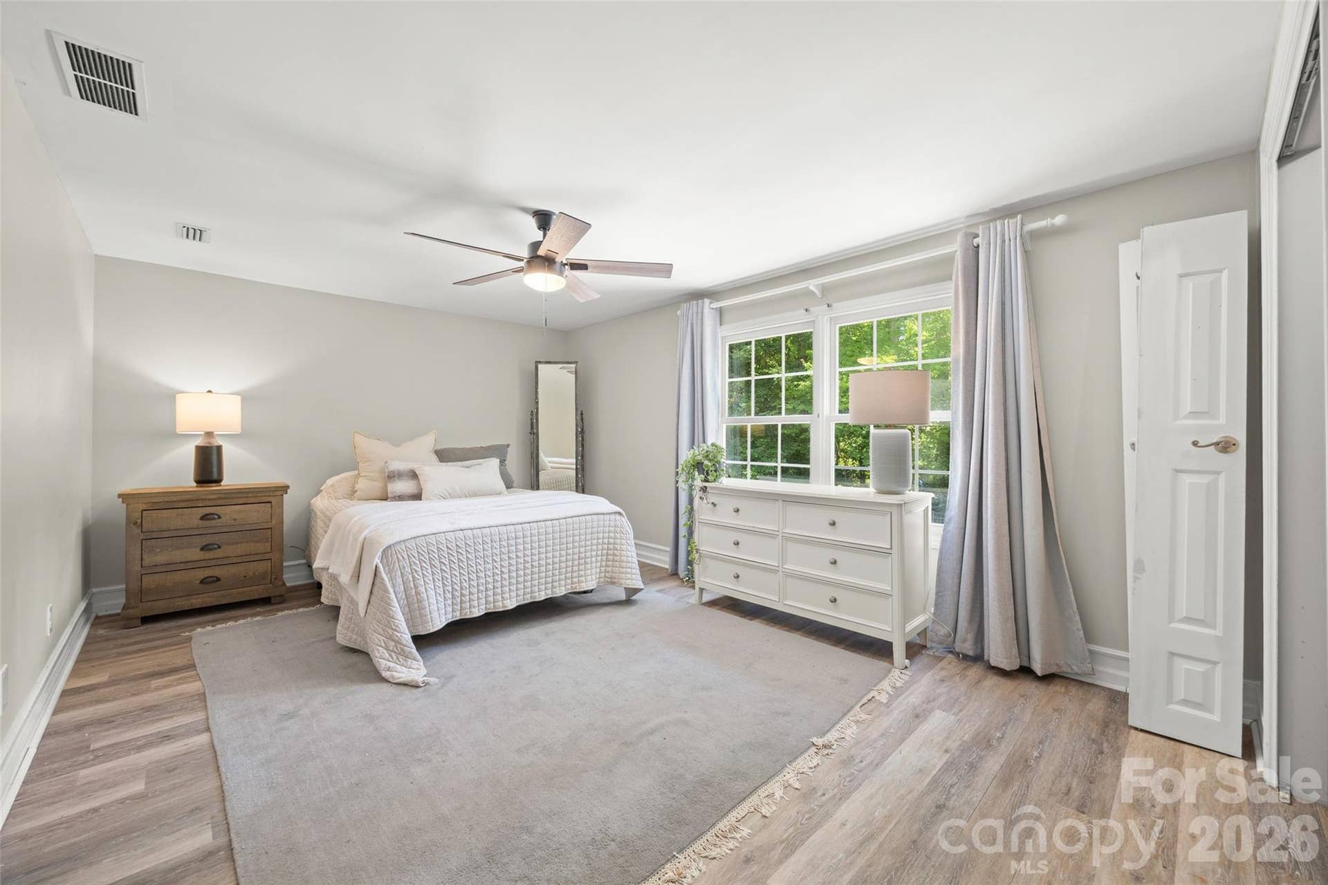 2 Pine Point Road, Lake Wylie, SC 29710