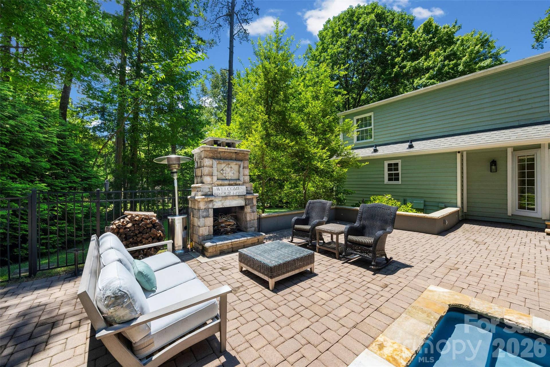 2 Pine Point Road, Lake Wylie, SC 29710