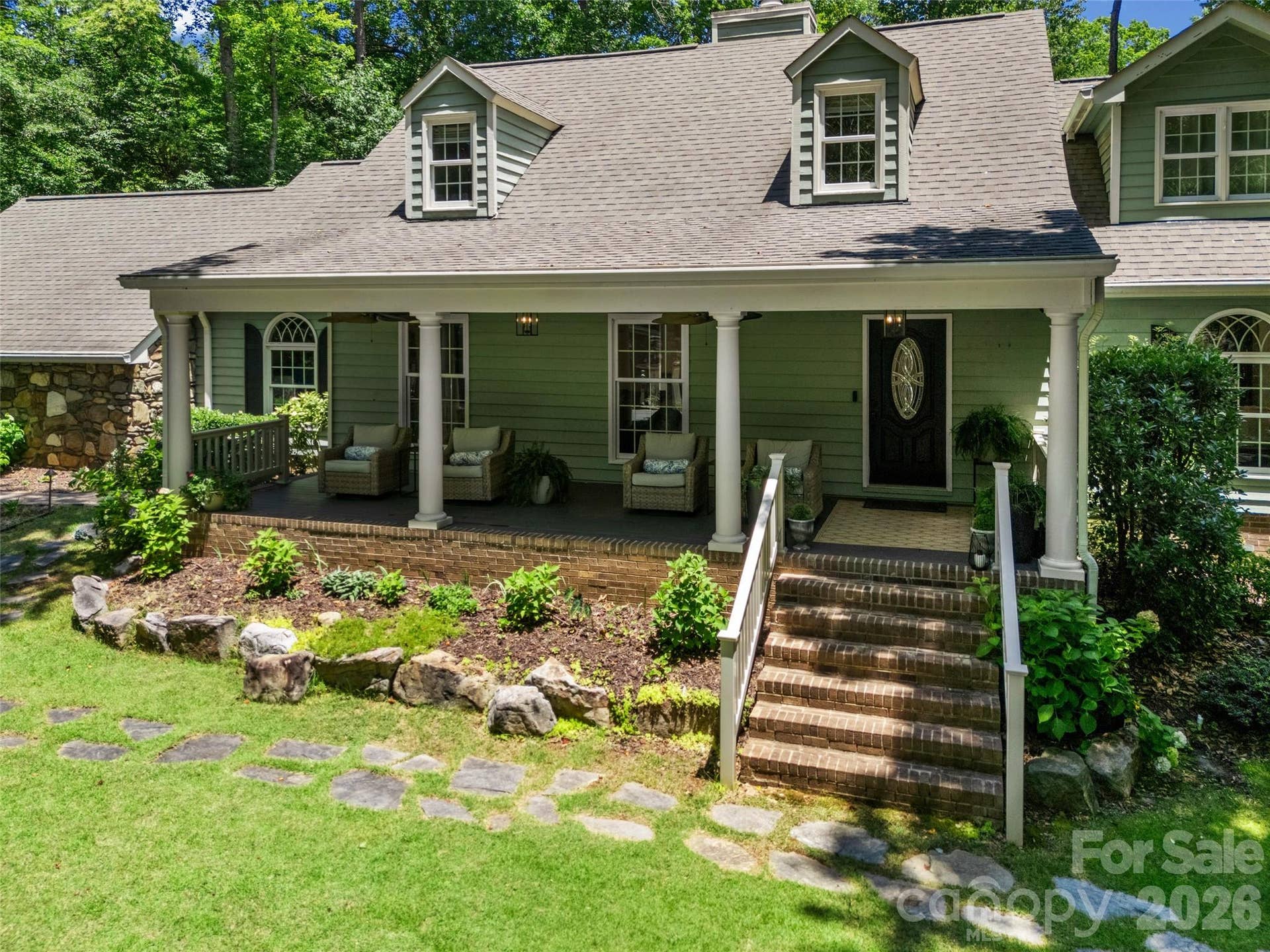 2 Pine Point Road, Lake Wylie, SC 29710