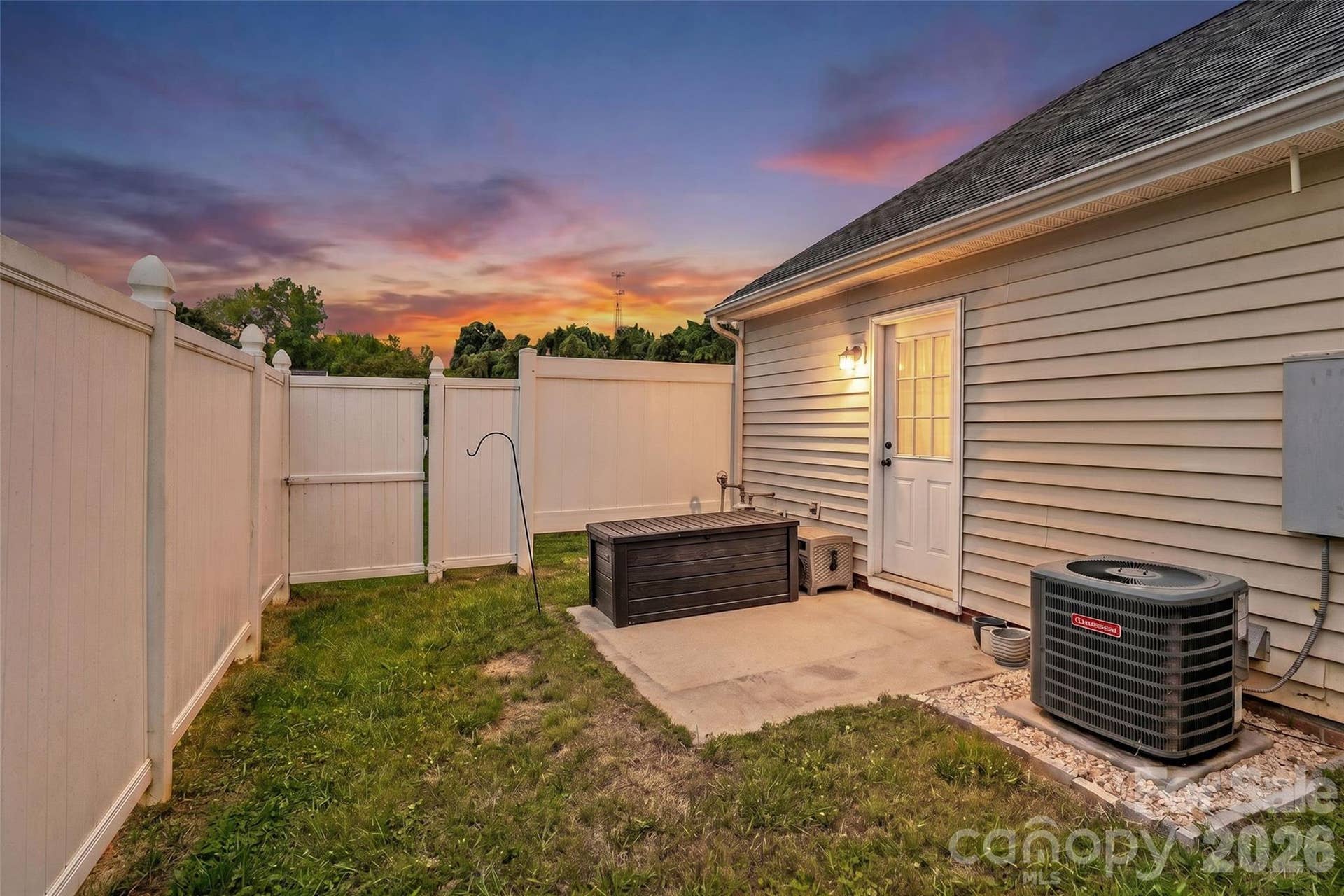 1583 Tiana Way, Rock Hill, SC 29732 1583 Tiana Way, Rock Hill, SC 29732