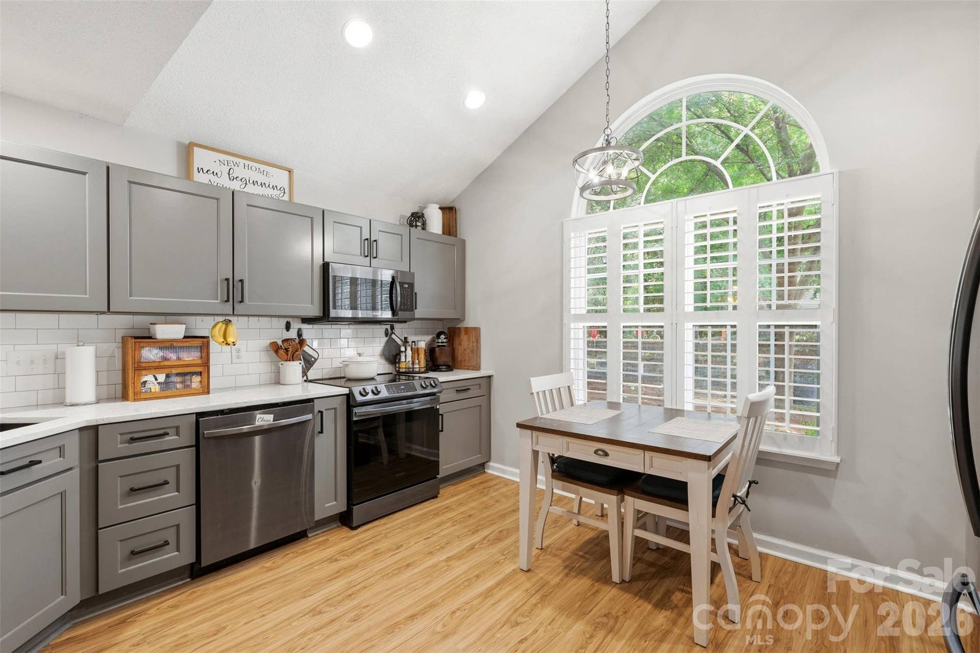 109 Prescott Street, Matthews, NC 28104 109 Prescott Street, Matthews, NC 28104