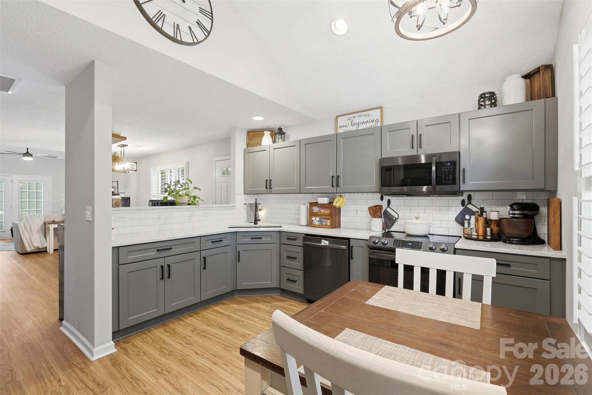 109 Prescott Street, Matthews, NC 28104 109 Prescott Street, Matthews, NC 28104