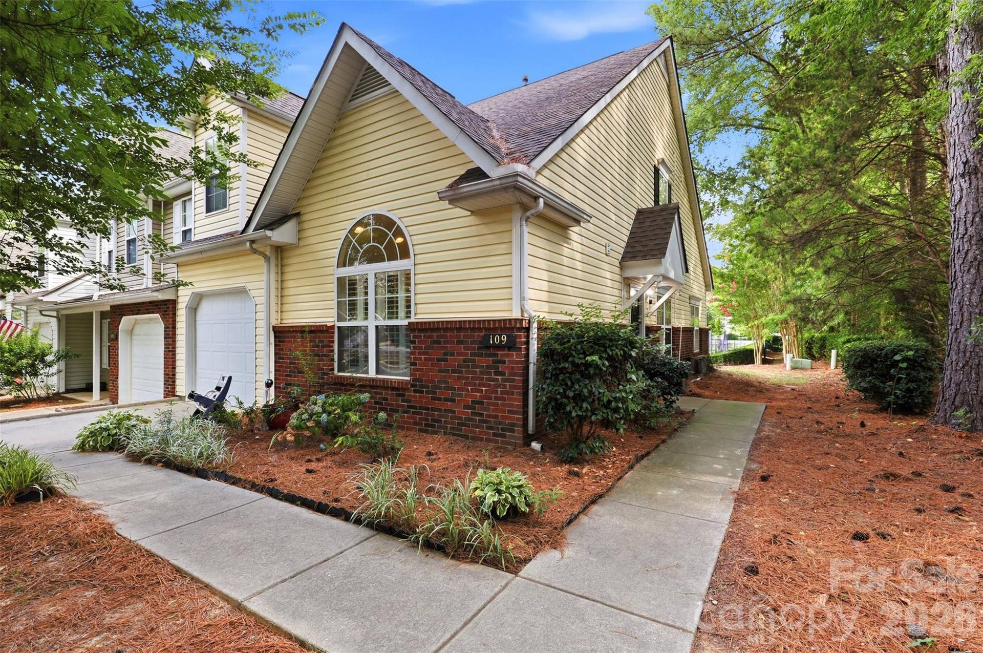 109 Prescott Street, Matthews, NC 28104 109 Prescott Street, Matthews, NC 28104