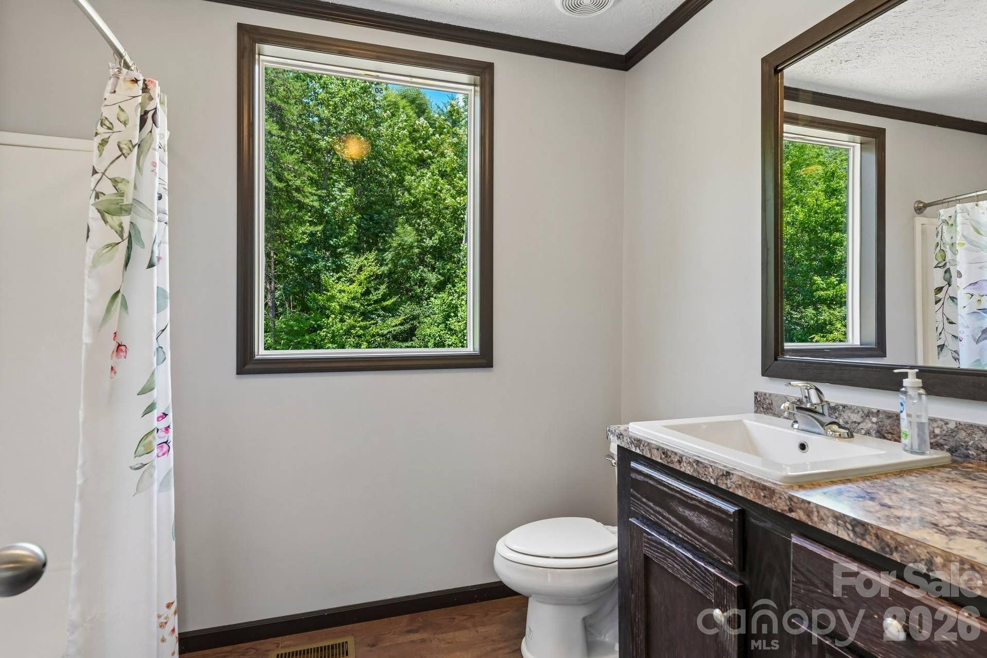 5531 Dalmation Street, Iron Station, NC 28080 Secondary bathroom