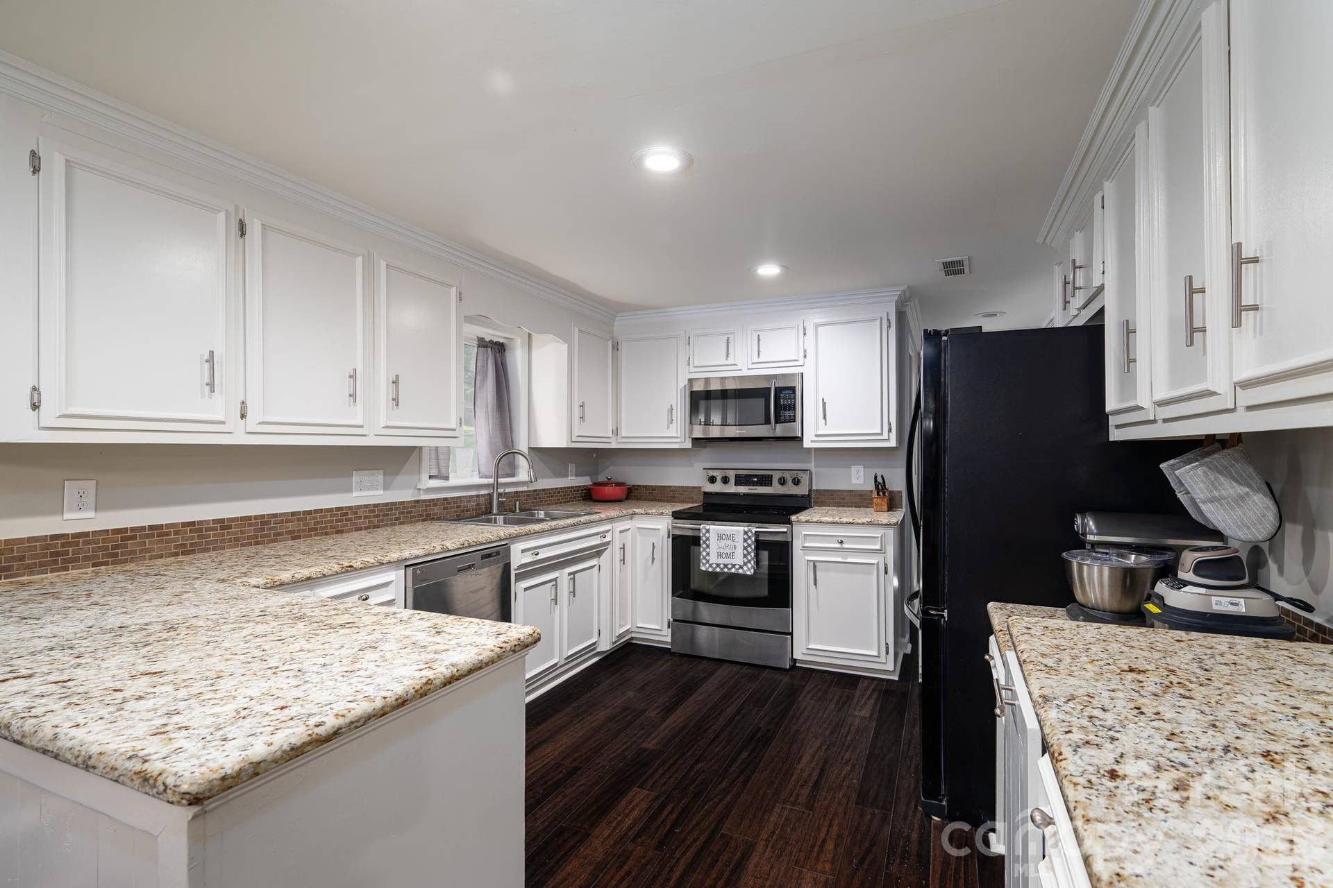 389 Caprice Circle, Lincolnton, NC 28092