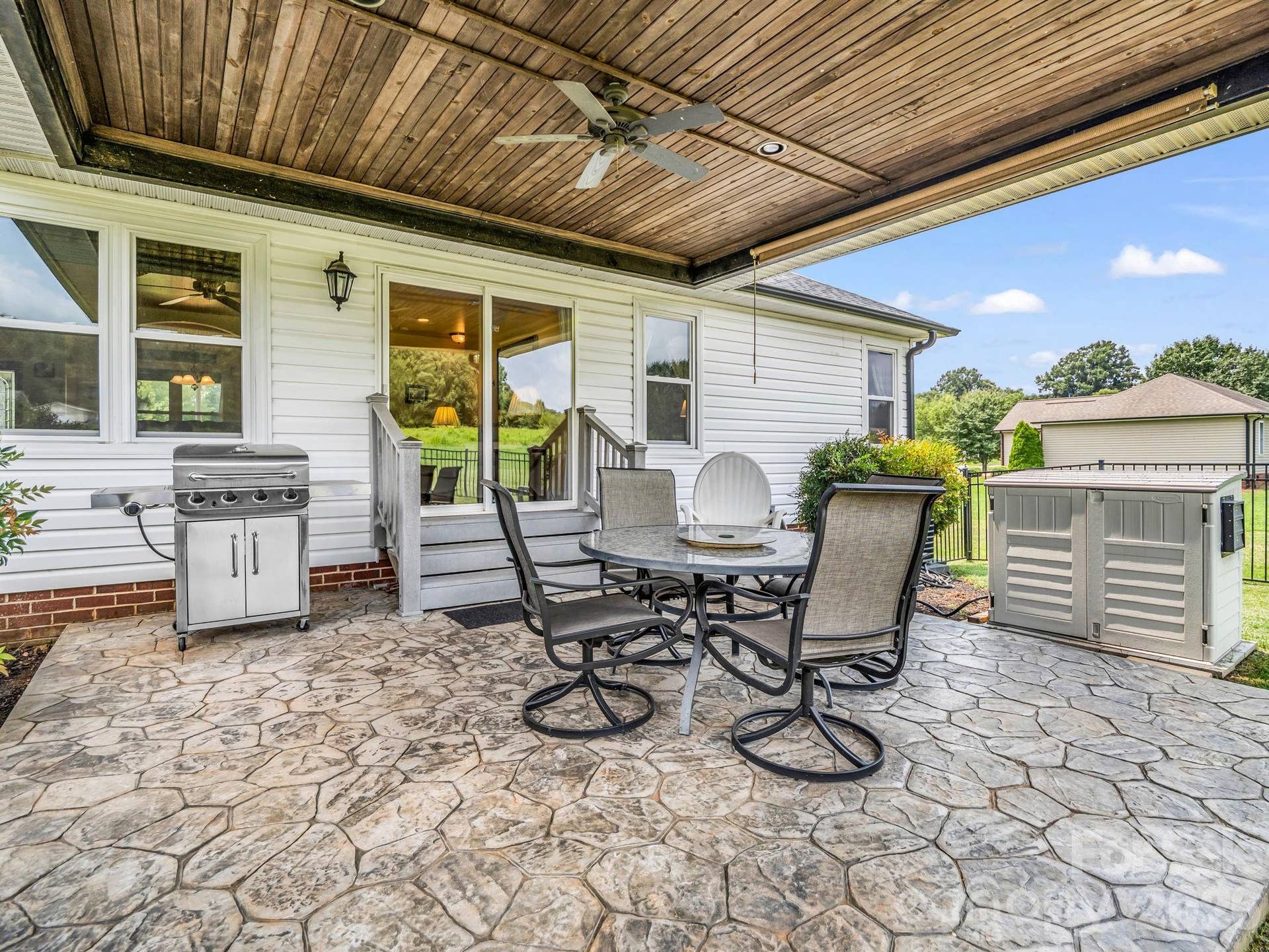 2630 Highway 182 Highway, Lincolnton, NC 28092 cozy dovered back patio area