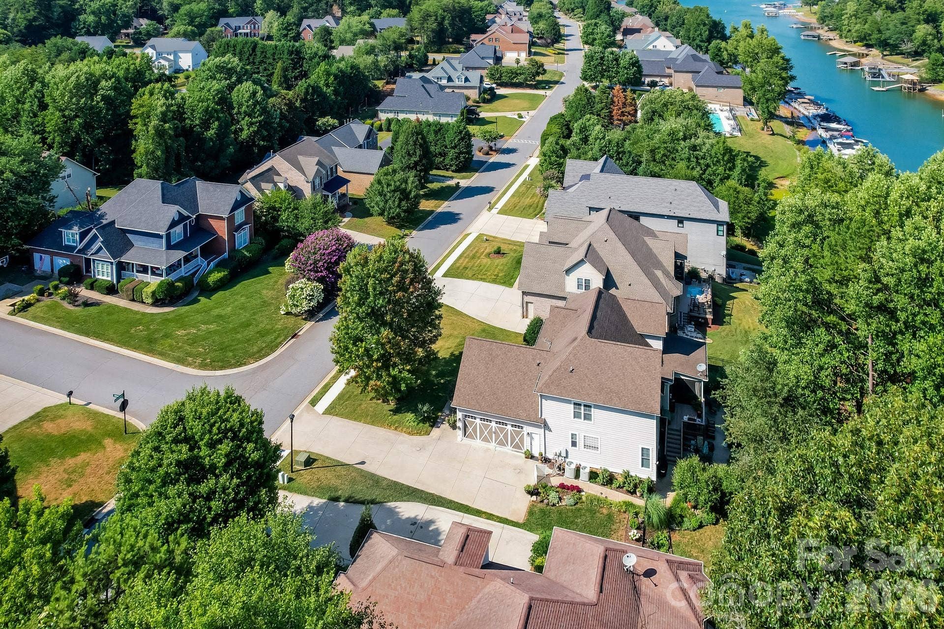 2360 Smith Harbour Drive, Denver, NC 28037
