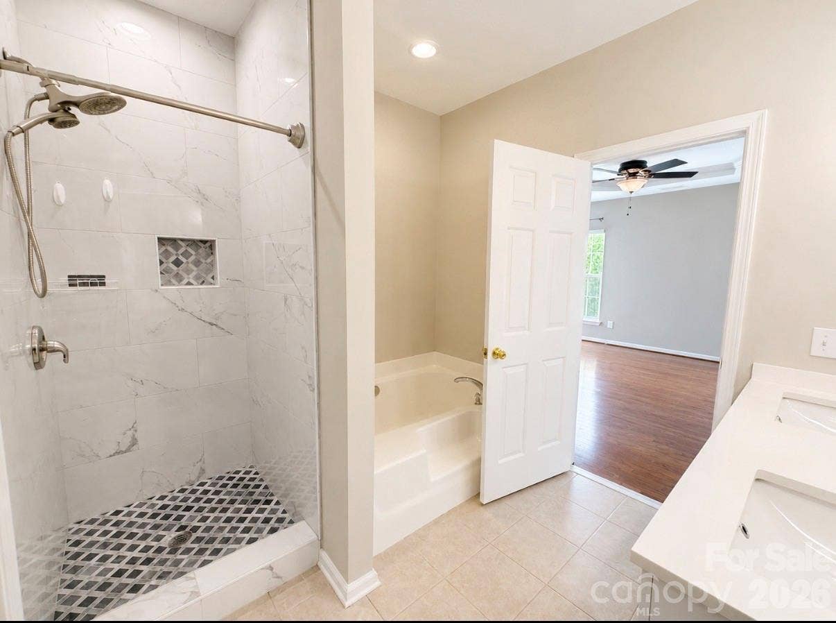 320 Shingleoak Drive, Clover, SC 29710 320 Shingleoak Drive, Clover, SC 29710