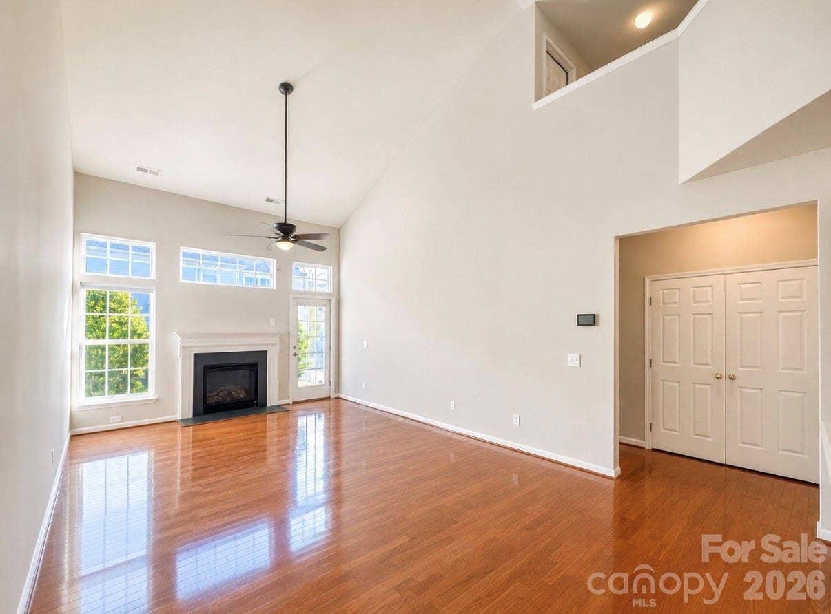 320 Shingleoak Drive, Clover, SC 29710 320 Shingleoak Drive, Clover, SC 29710