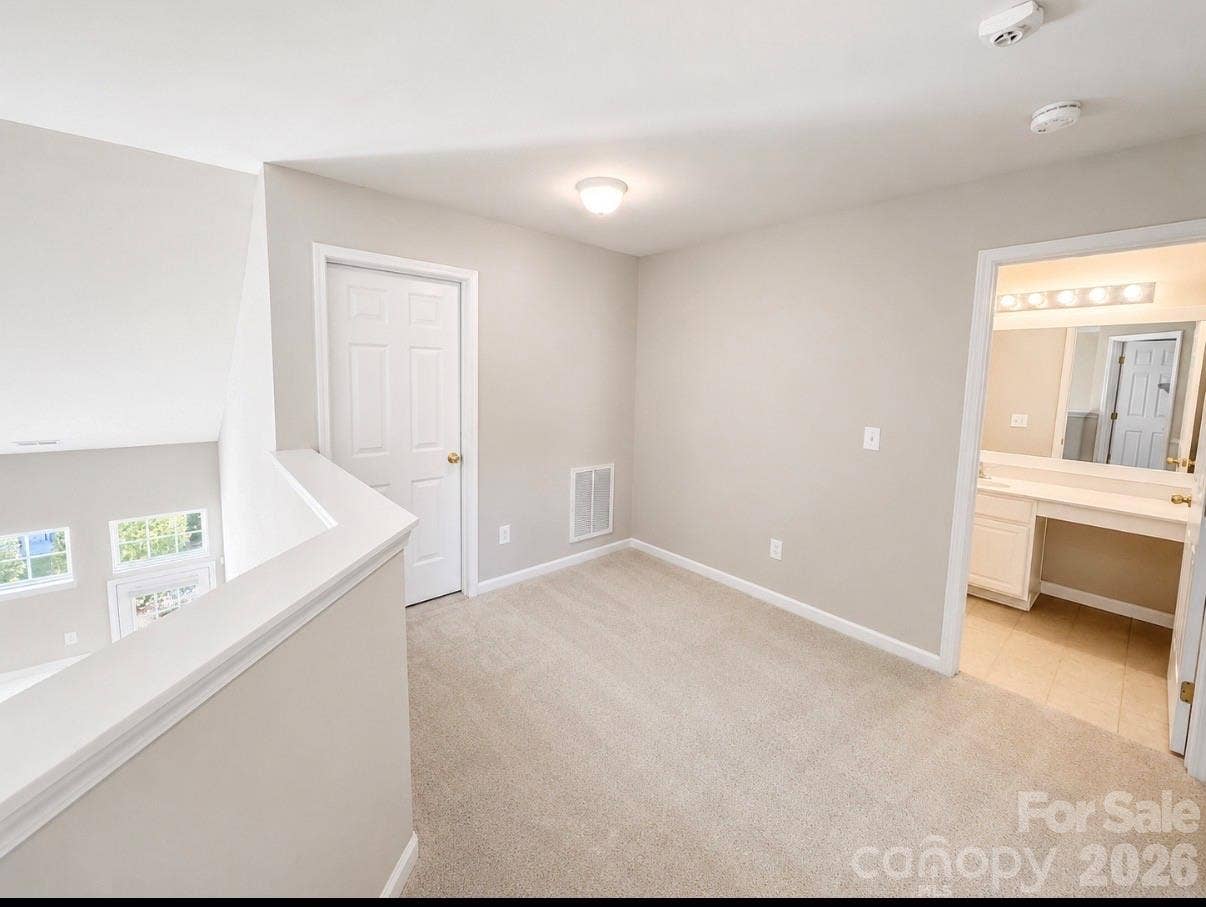 320 Shingleoak Drive, Clover, SC 29710 320 Shingleoak Drive, Clover, SC 29710