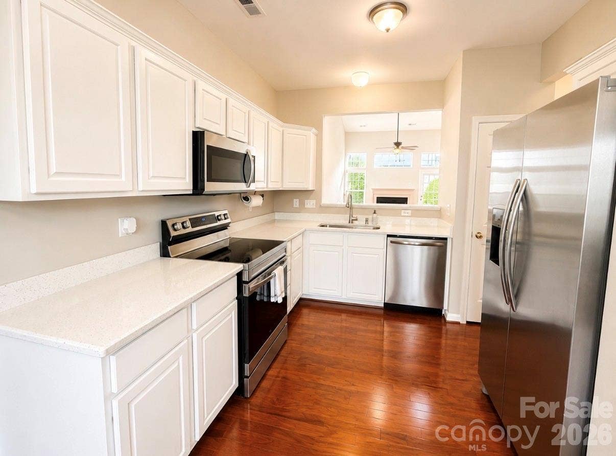 320 Shingleoak Drive, Clover, SC 29710 320 Shingleoak Drive, Clover, SC 29710