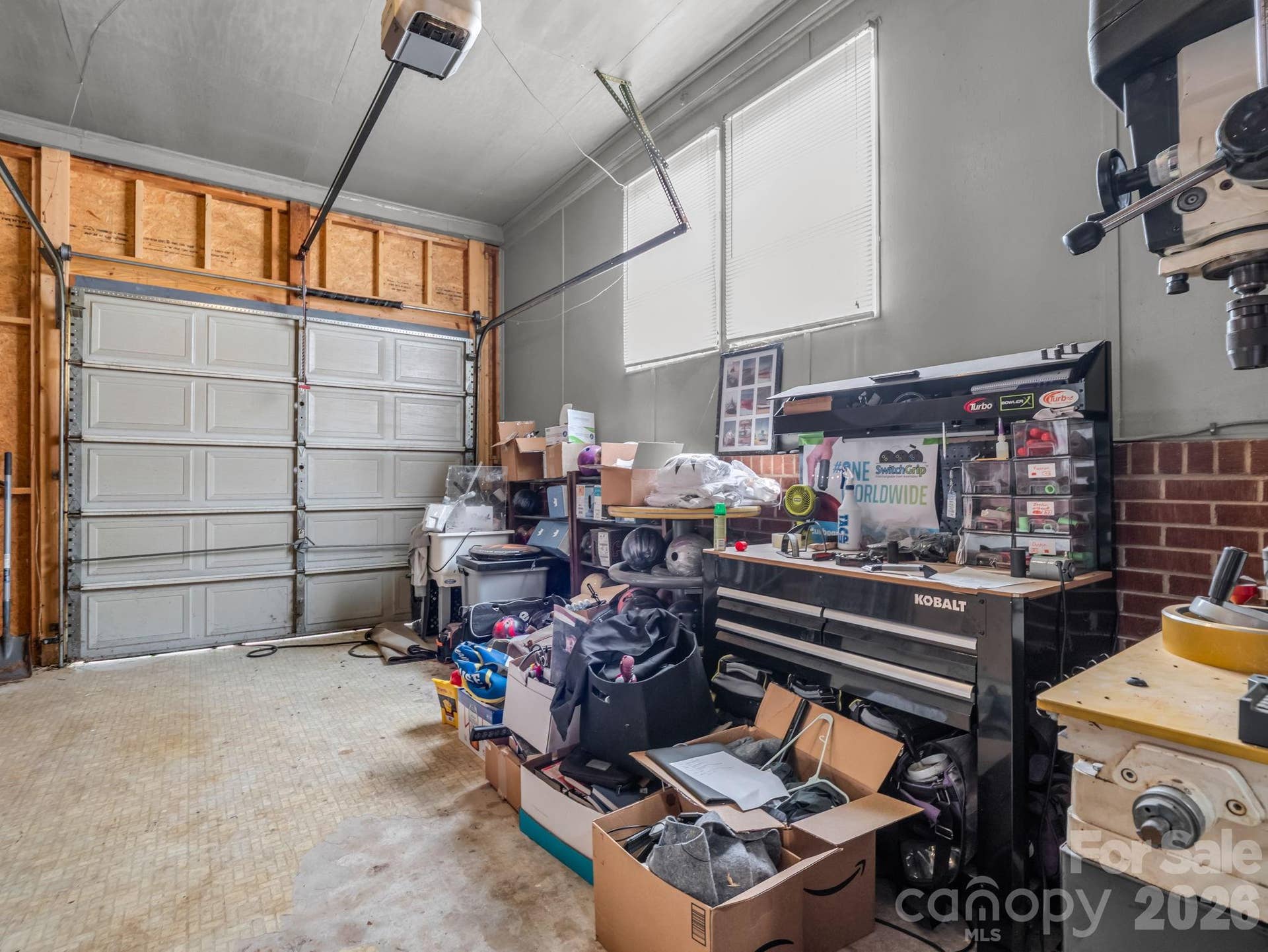 2044 Helen Drive, Gastonia, NC 28054 2044 Helen Drive, Gastonia, NC 28054