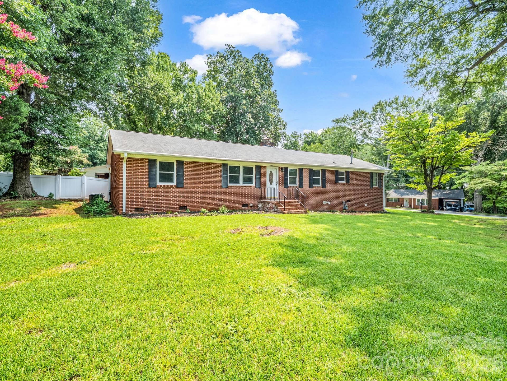 2044 Helen Drive, Gastonia, NC 28054 2044 Helen Drive, Gastonia, NC 28054