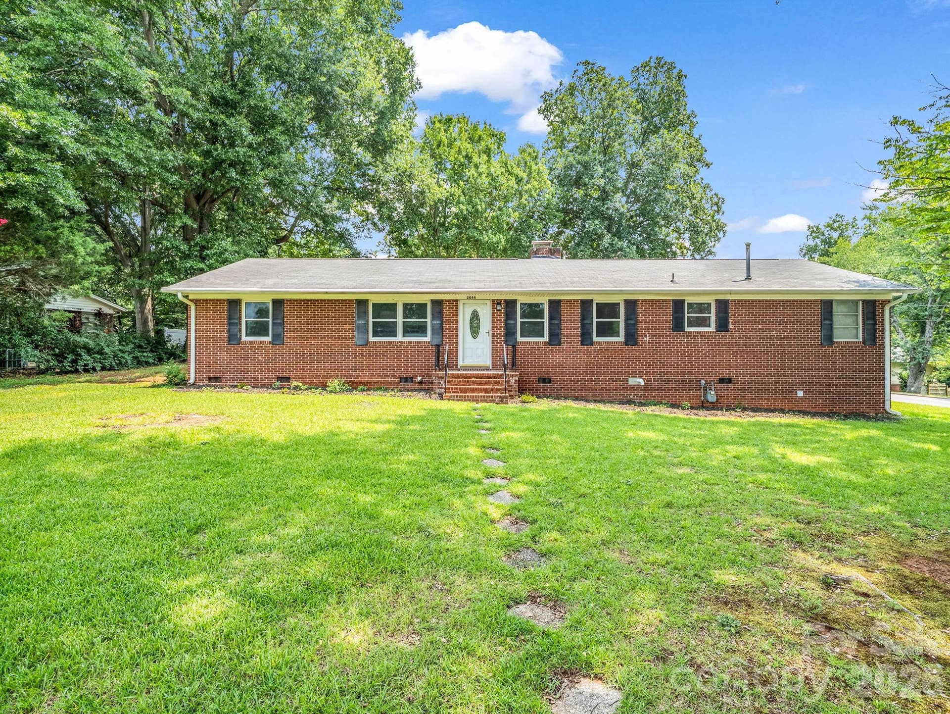 2044 Helen Drive, Gastonia, NC 28054 2044 Helen Drive, Gastonia, NC 28054
