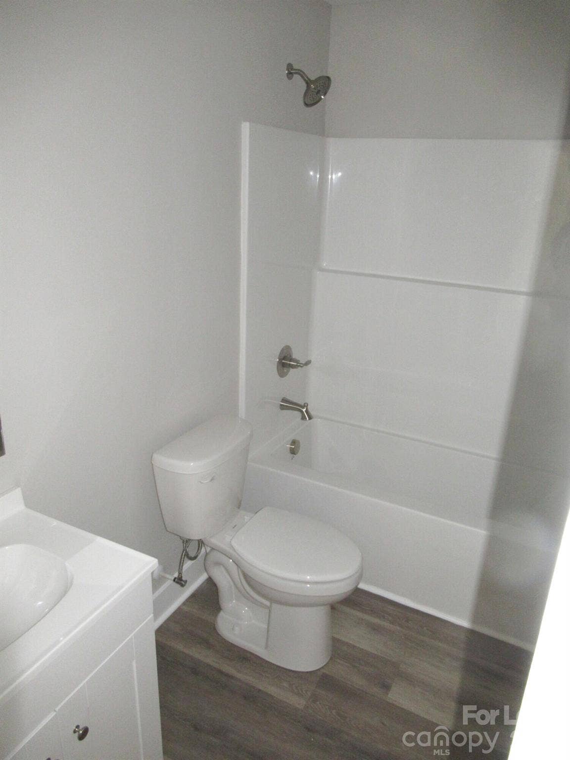 437 Northbrook III School Road, Vale, NC 28168 Bath