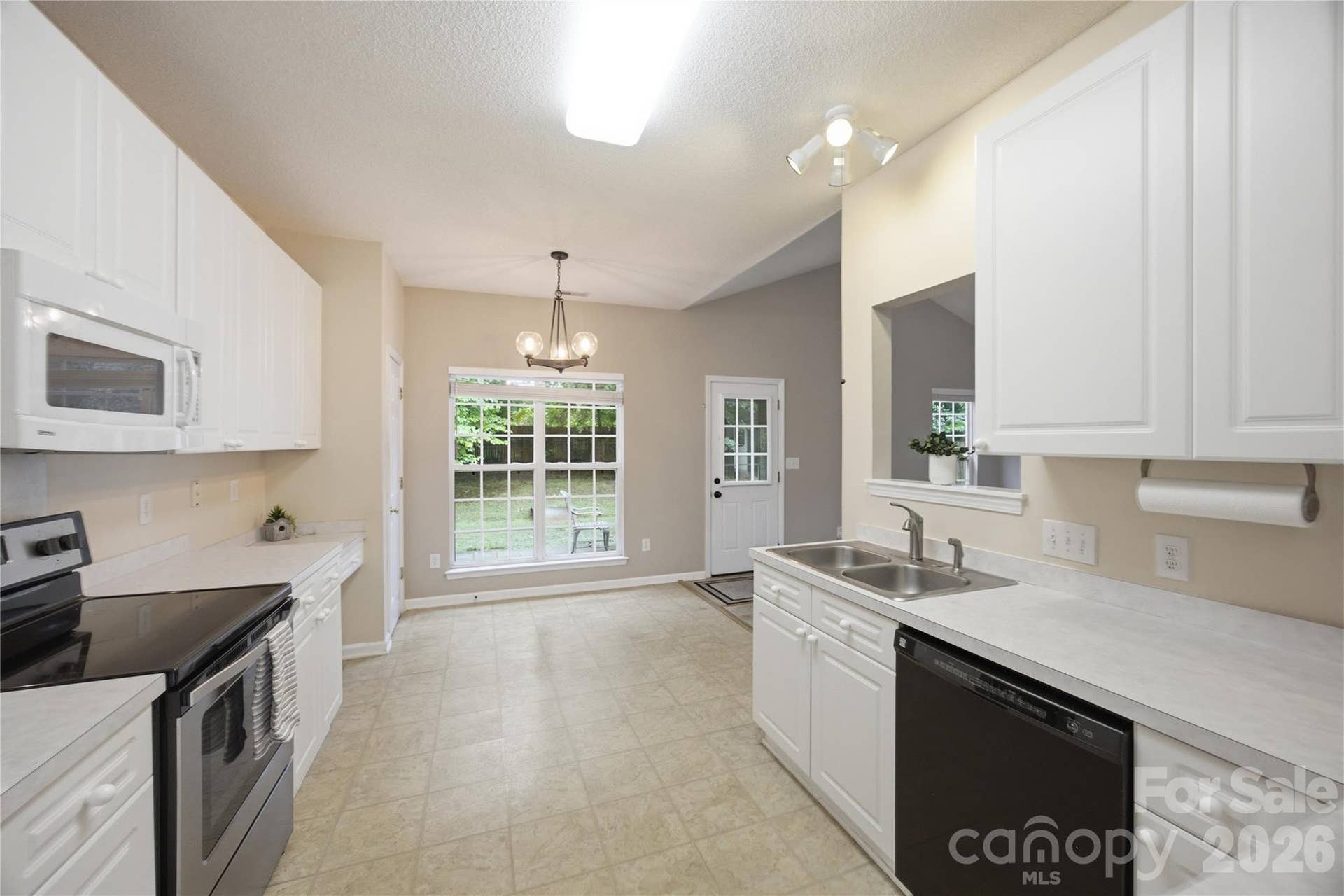 1393 Hollythorne Drive, Rock Hill, SC 29732 1393 Hollythorne Drive, Rock Hill, SC 29732