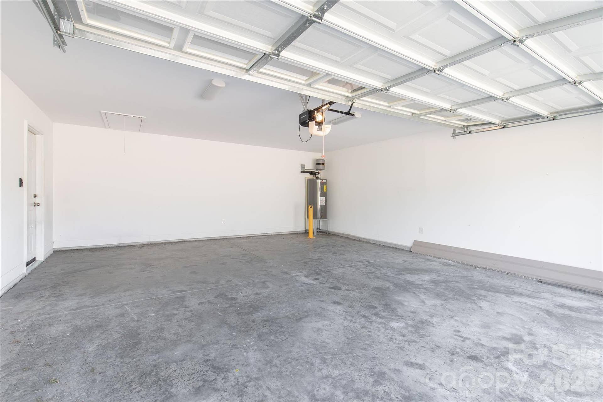 6407 Hunting Creek Road, Lancaster, SC 29720 Garage