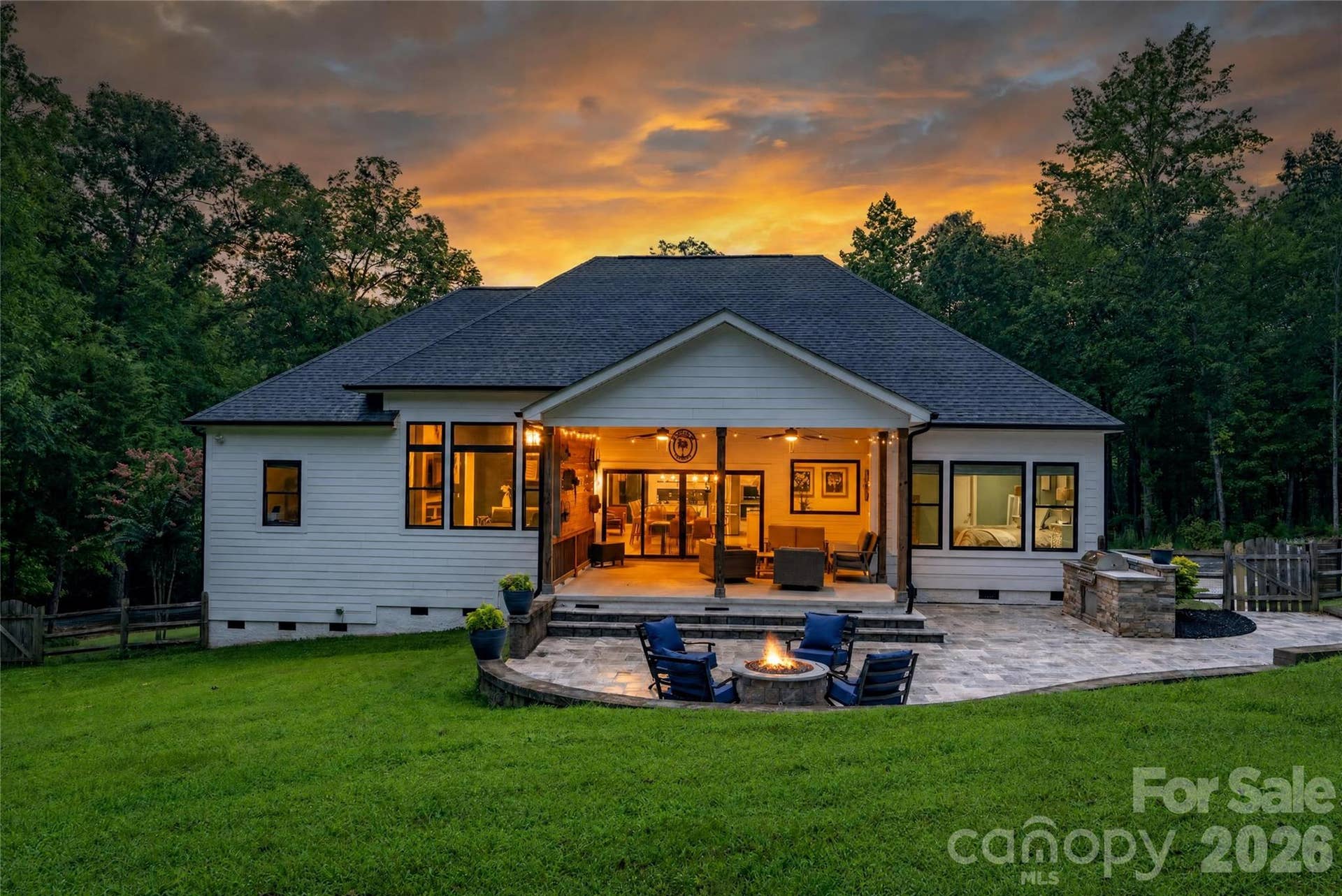 809 Woodland Forest Drive, Waxhaw, NC 28173 809 Woodland Forest Drive, Waxhaw, NC 28173
