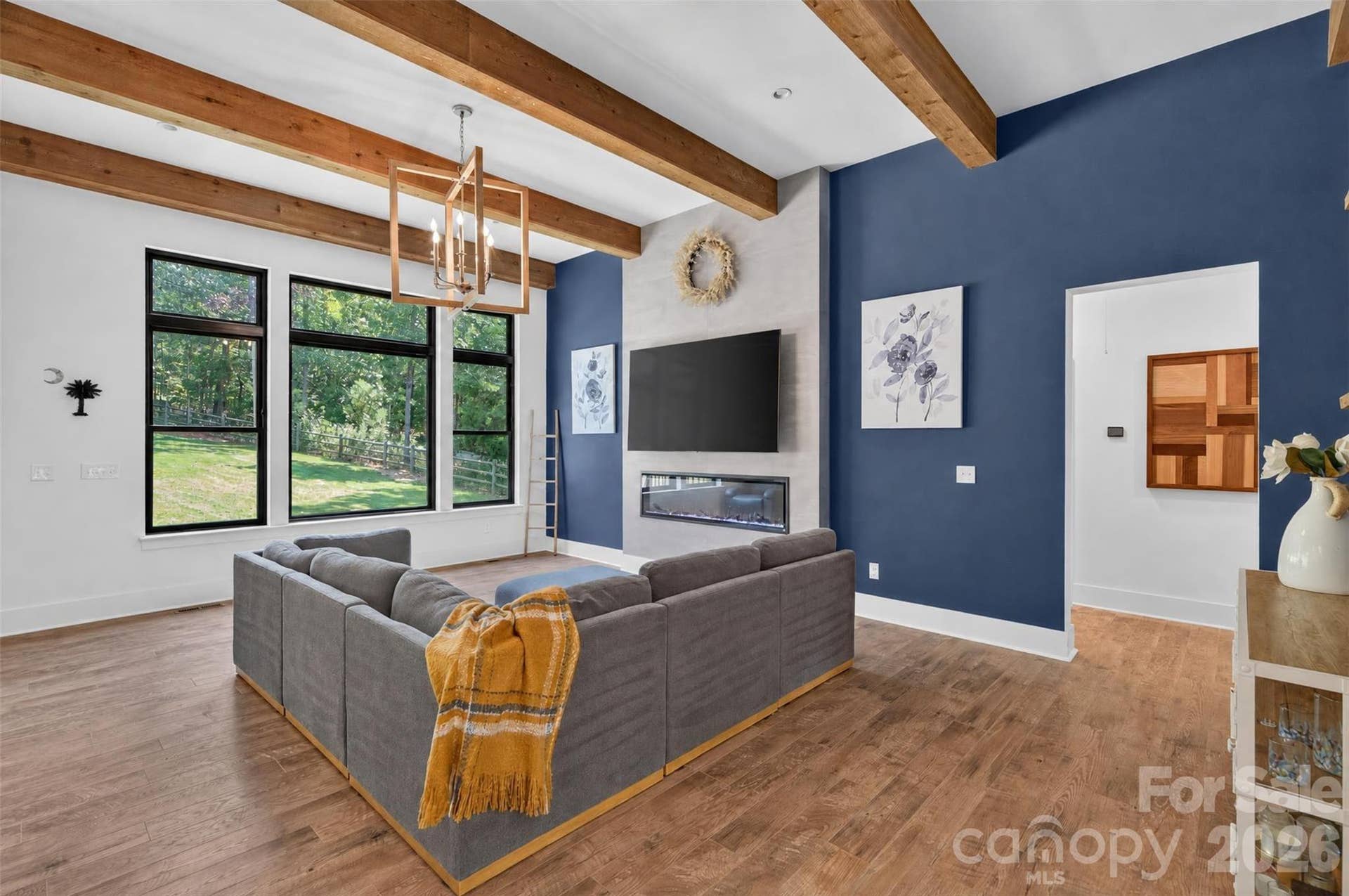 809 Woodland Forest Drive, Waxhaw, NC 28173 Room to gather