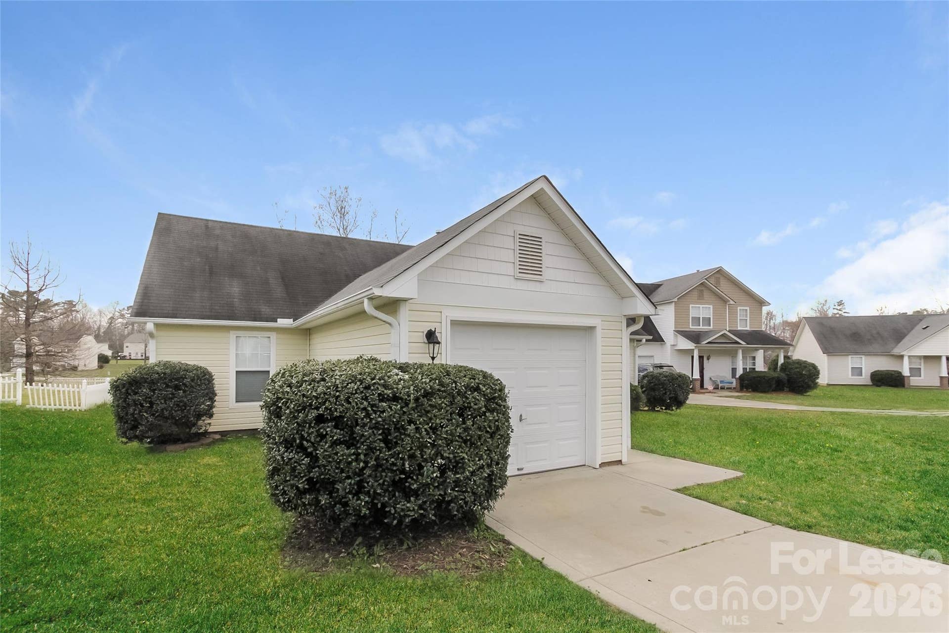 2117 Sebastiani Drive, Charlotte, NC 28214 2117 Sebastiani Drive, Charlotte, NC 28214