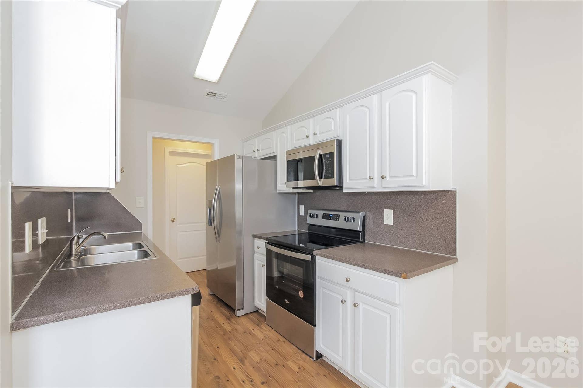 2117 Sebastiani Drive, Charlotte, NC 28214 2117 Sebastiani Drive, Charlotte, NC 28214
