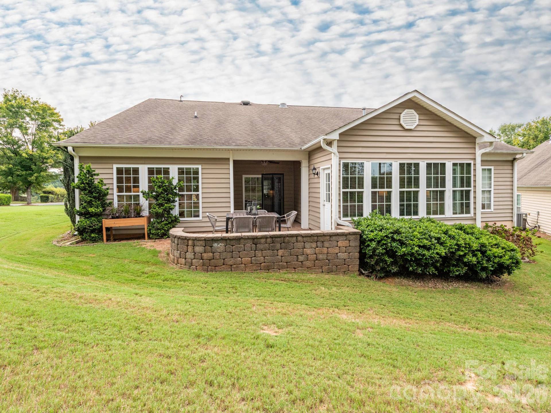49108 Gladiolus Street, Fort Mill, SC 29707 49108 Gladiolus Street, Fort Mill, SC 29707