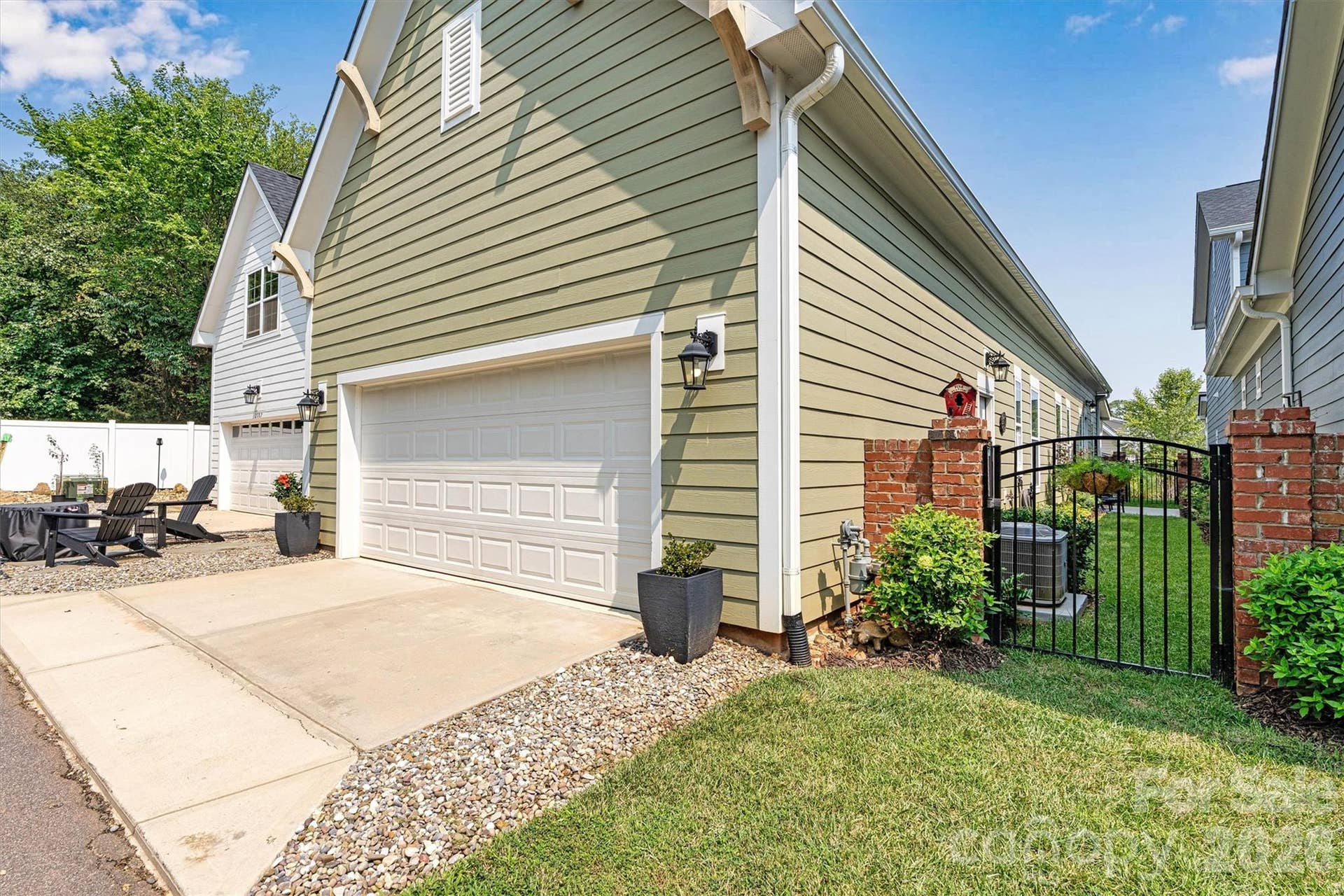 2011 Claybrook Lane, Denver, NC 28037