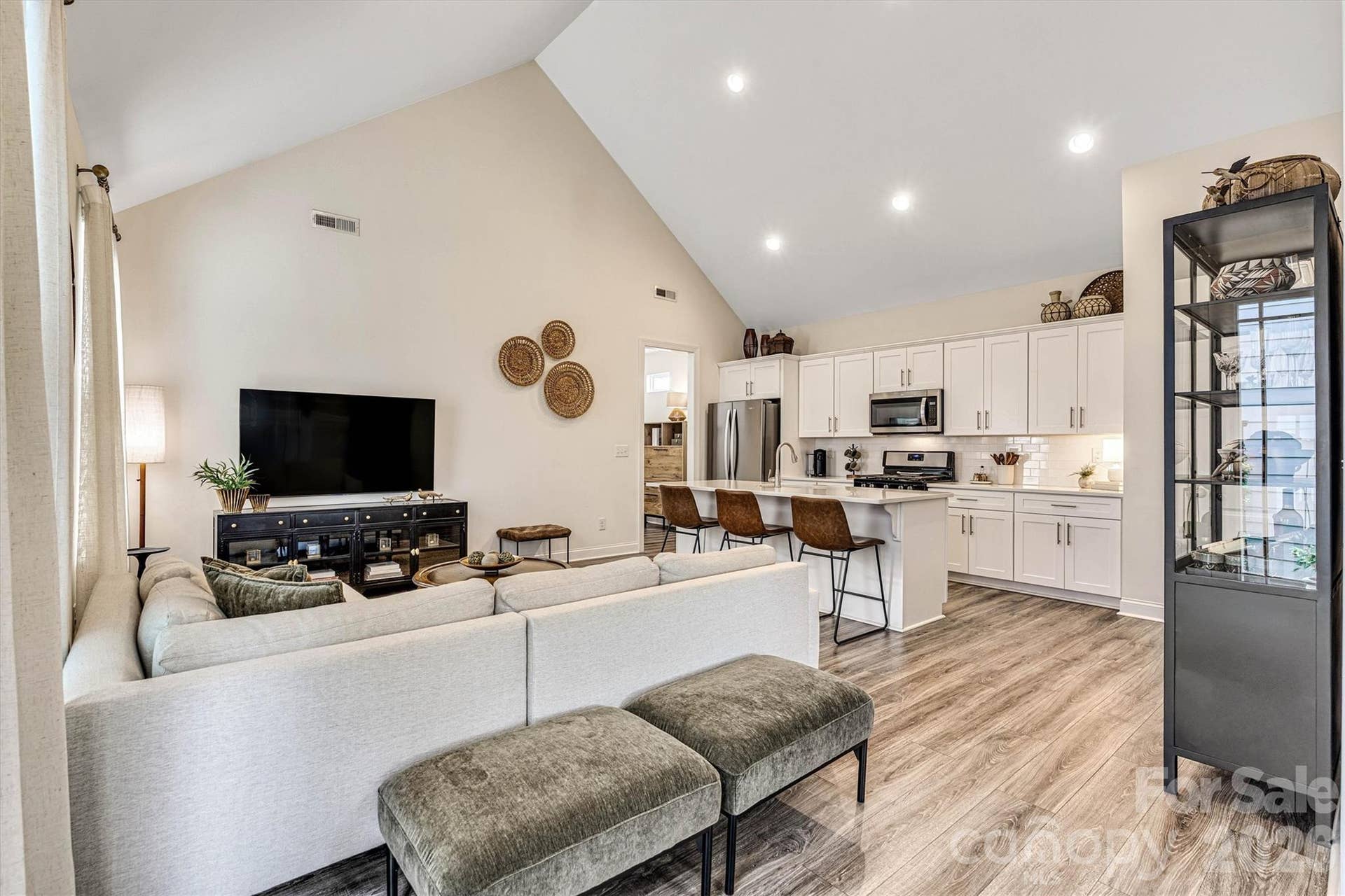 2011 Claybrook Lane, Denver, NC 28037