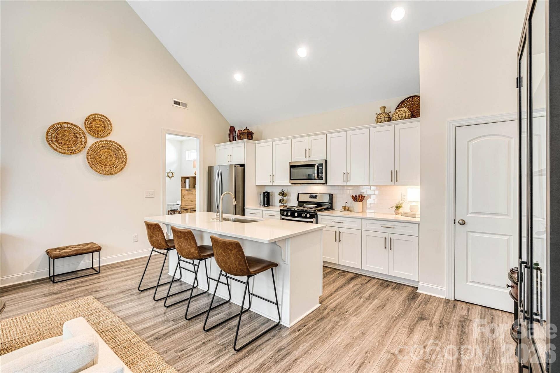 2011 Claybrook Lane, Denver, NC 28037